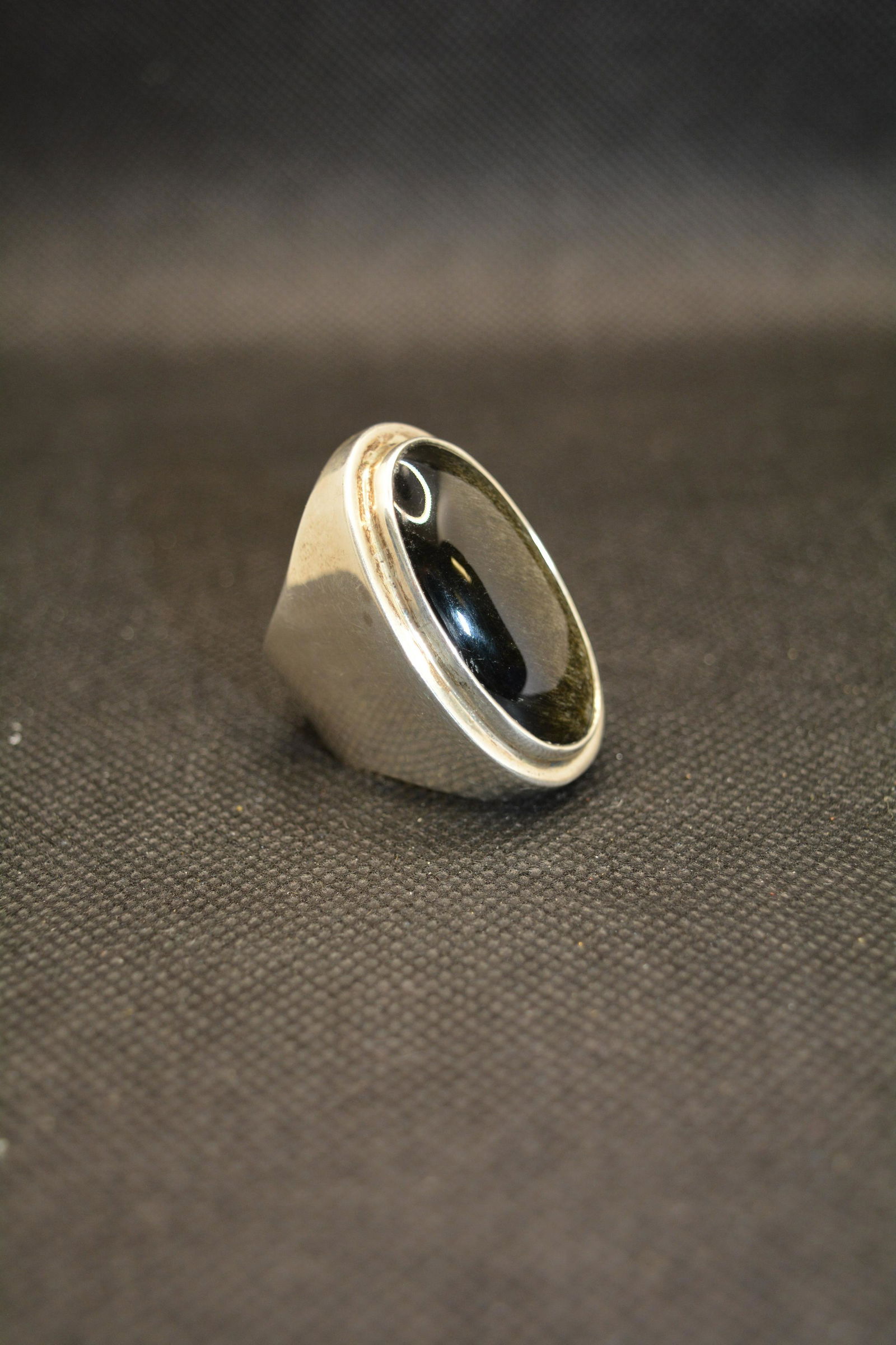 Large Heavy Sterling Silver Men's Ring (1 of 4)