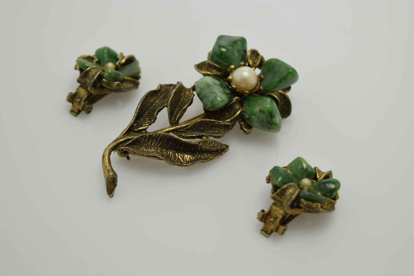 Vintage Green Stone Brooch & Earring Set, Signed HOB (1 of 5)