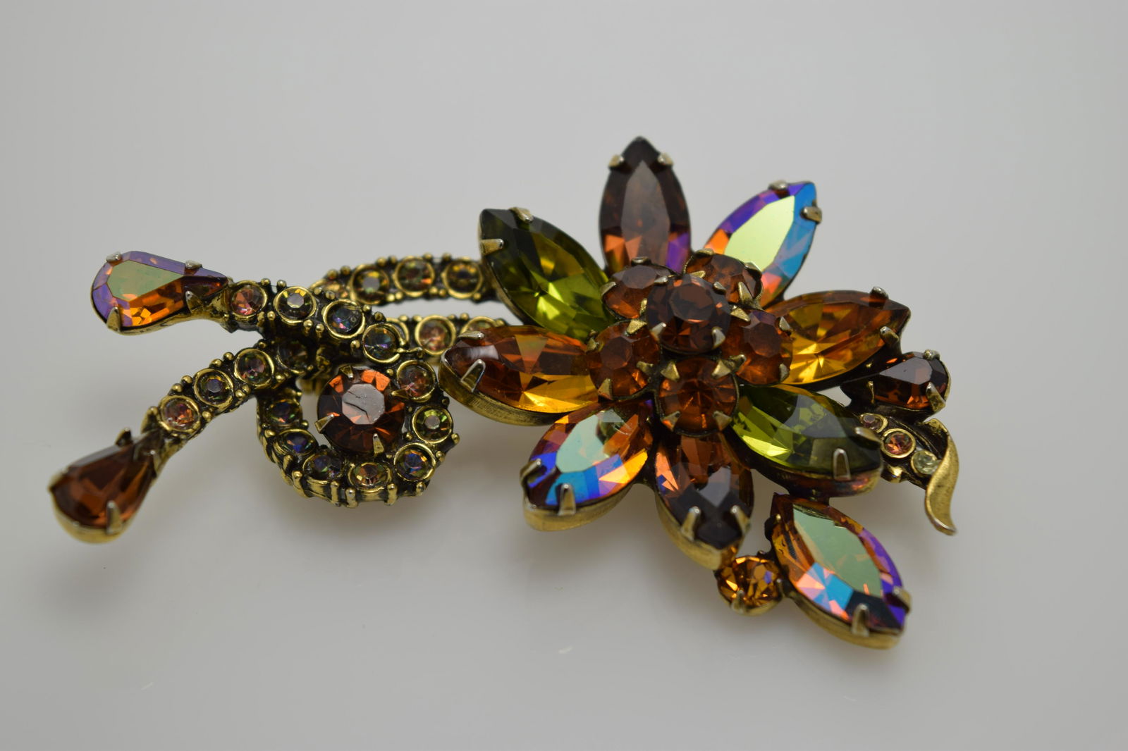 Vintage Weiss Flower Brooch with Faceted Carnival Glass (1 of 5)