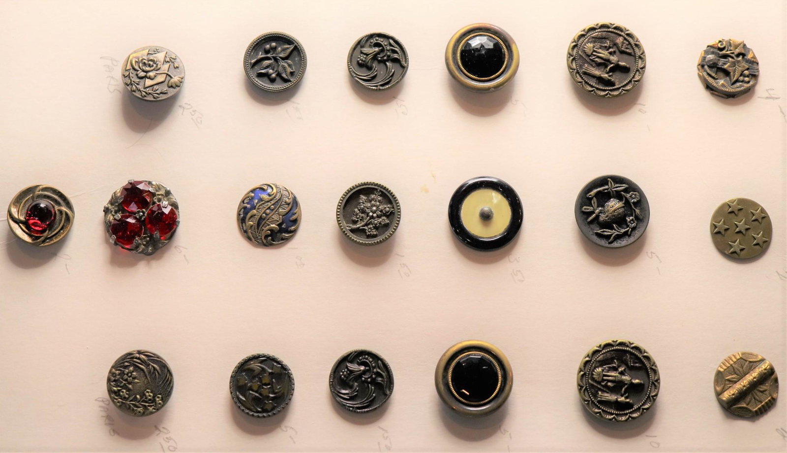 Lot of 19 Victorian Metal Buttons, some Paris: Victorian Repousse, enamel and Red stone & rhinestone, mostly metal buttons, strawberry, floral and picture buttons, approx. 7/8 to 1 1/16