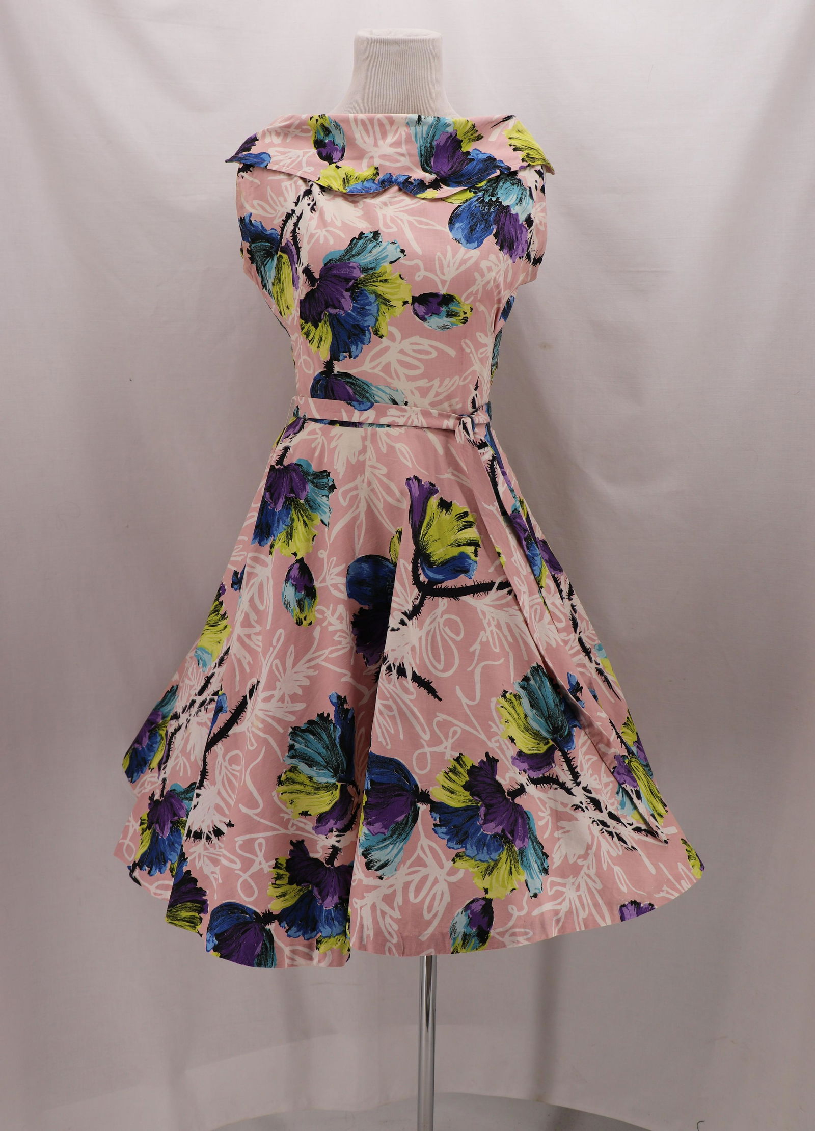 Vintage 1950's Floral Cotton Dress (1 of 6)