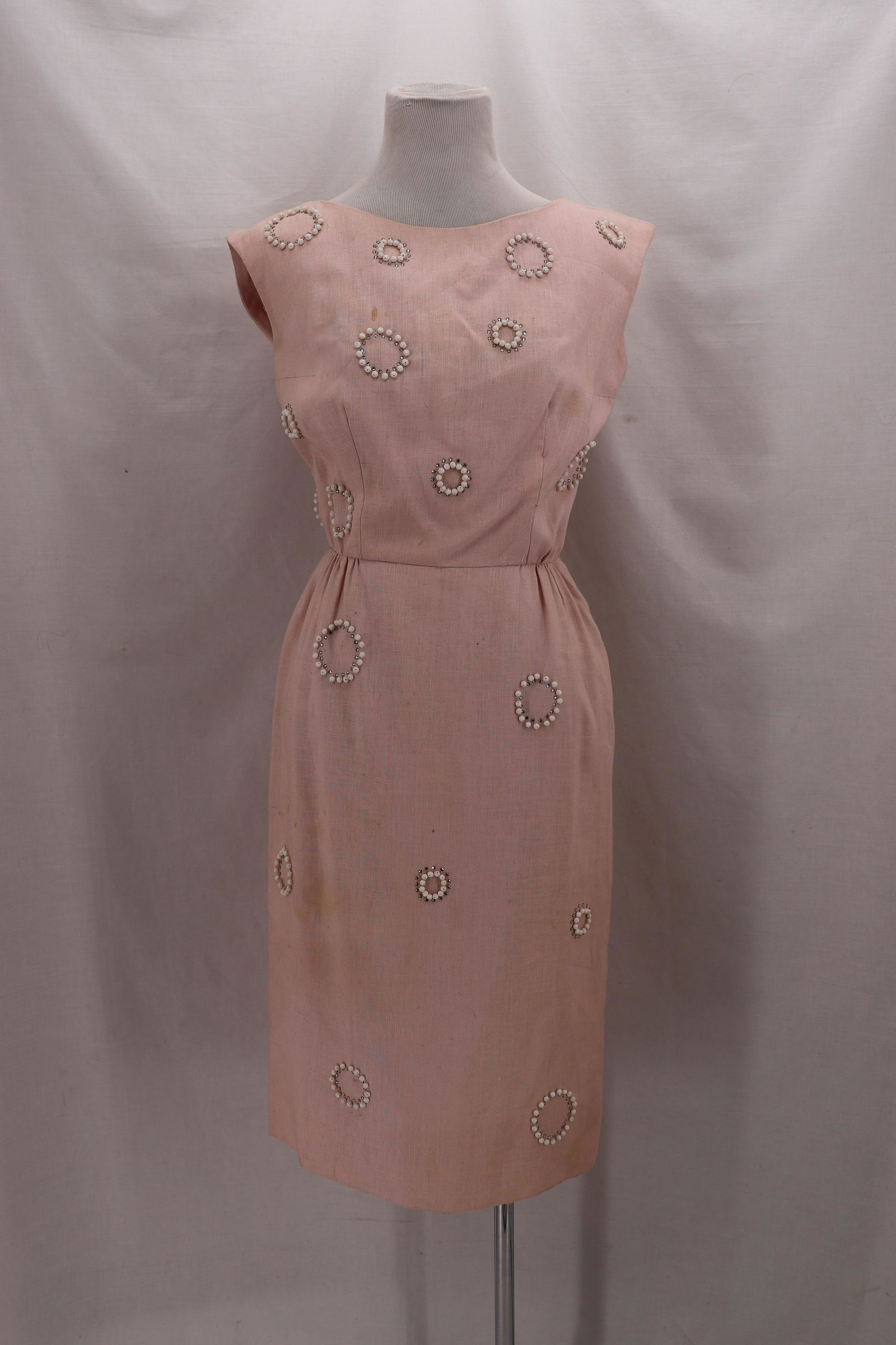 Vintage 1960's Pink Linen & Beaded Cocktail Dress (1 of 12)