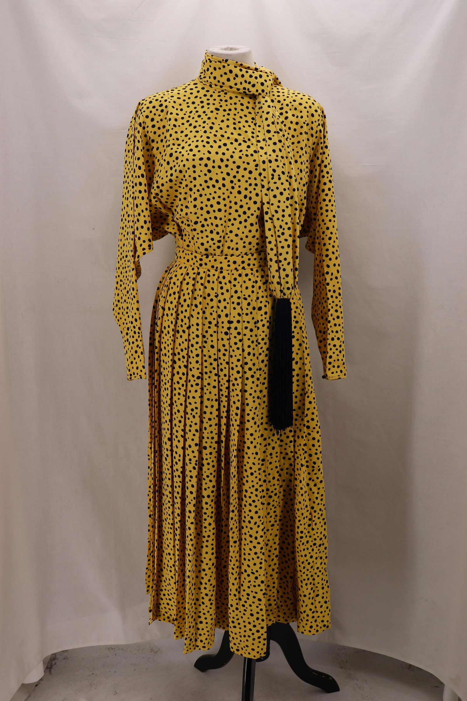 Vintage 1980's PEGGY JENNINGS Silk 3 Piece Skirt Set (1 of 12)