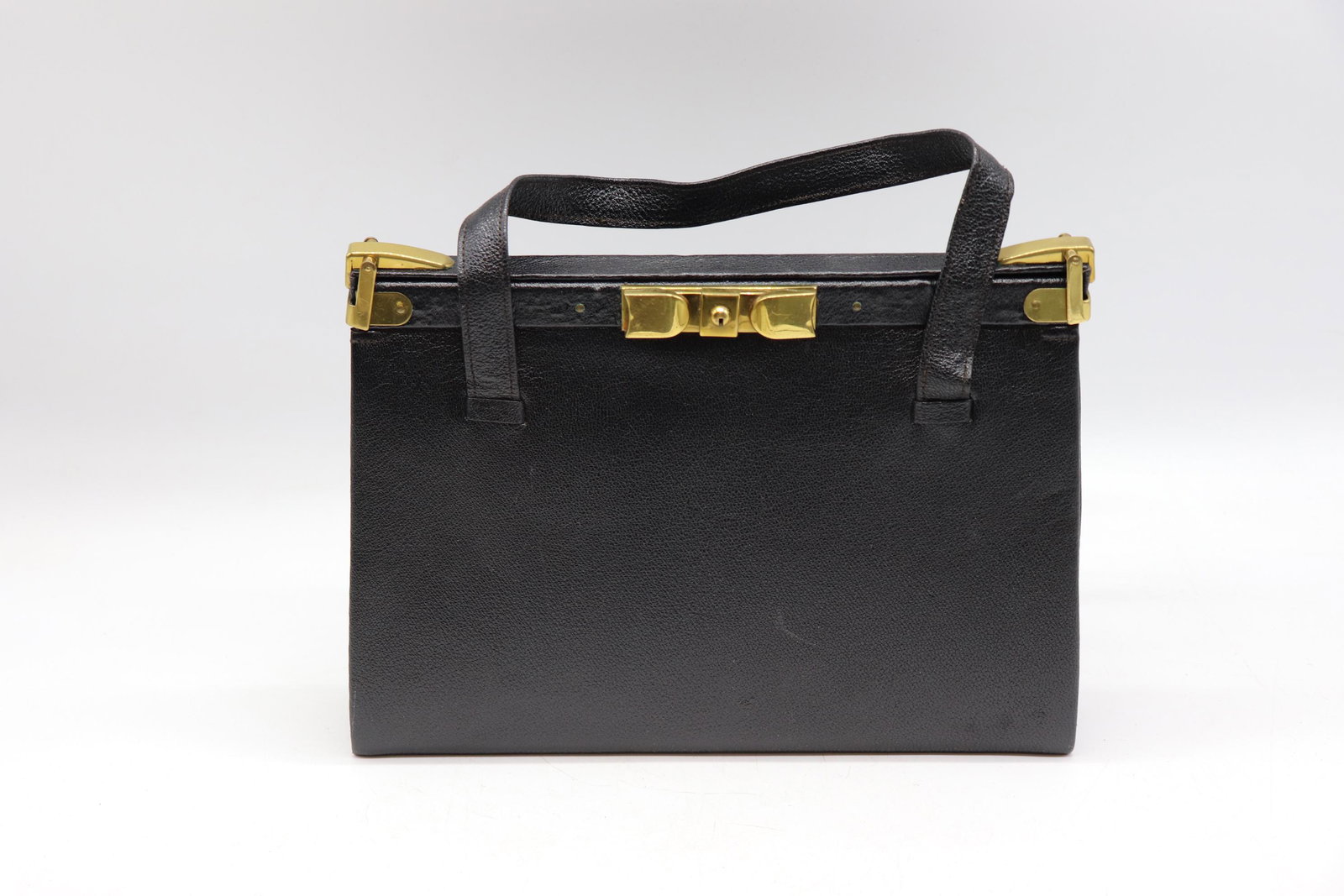 Vintage Saffiano leather black bag: Saffiano leather bag with lock and key good condition gold hardware