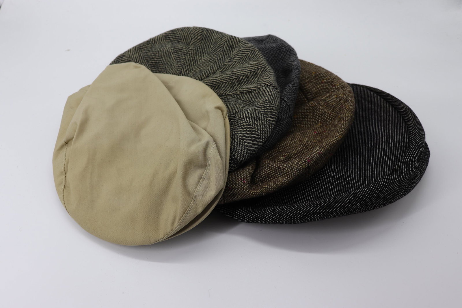 Lot of 5 Men's Vintage Caps, Wool & Cotton: tan cotton cap size 7 1/4-7 3/8, tan & black wool 7 1/8, grey & black size large by Dorman Pacific, Brown Tweed size large, Black pin stripe Beret style by Mr. John Jr. no size