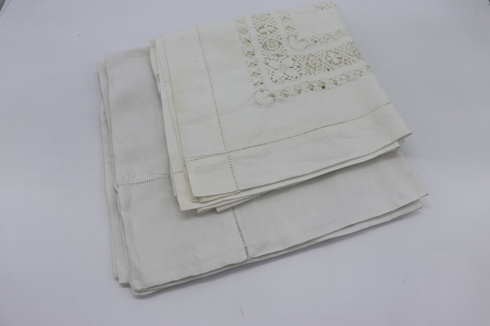 Lot of 2 Vintage Linen Needle Work Tea Table Cloths (1 of 6)