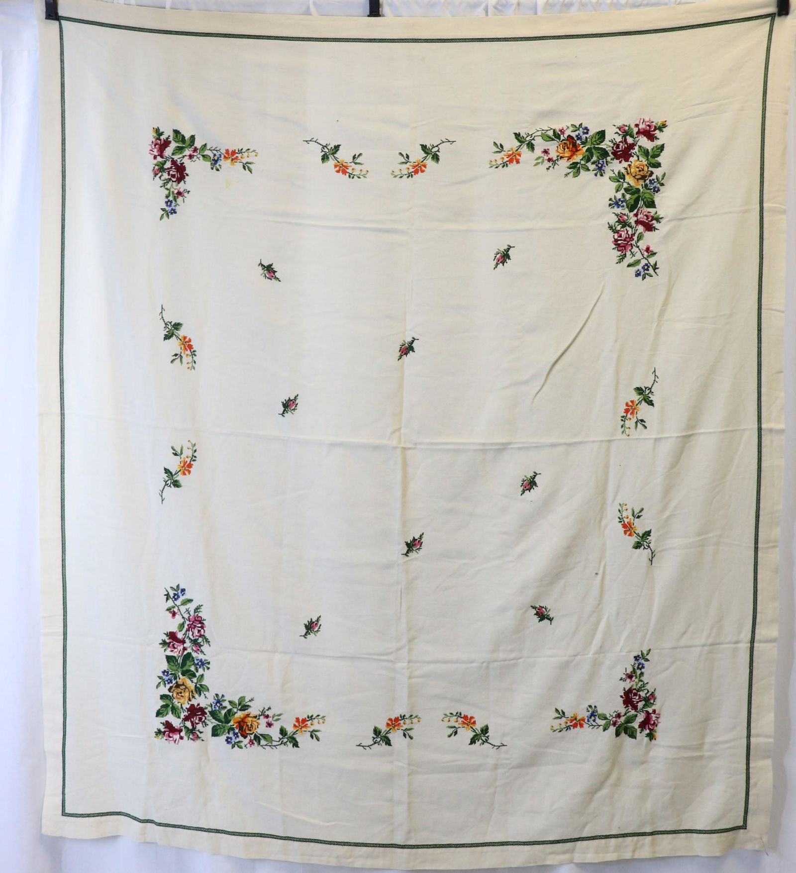 Vintage Cross Stitch Table Cloth (1 of 9)
