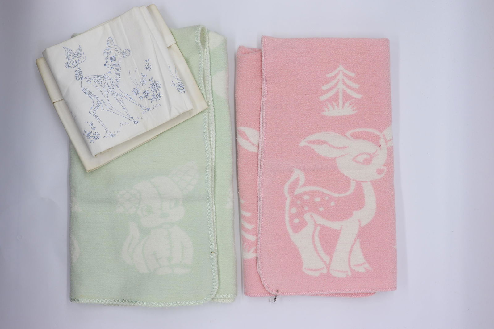 Lot of 2 Vintage Flannel Crib Baby Blankets, & Pair of (1 of 18)