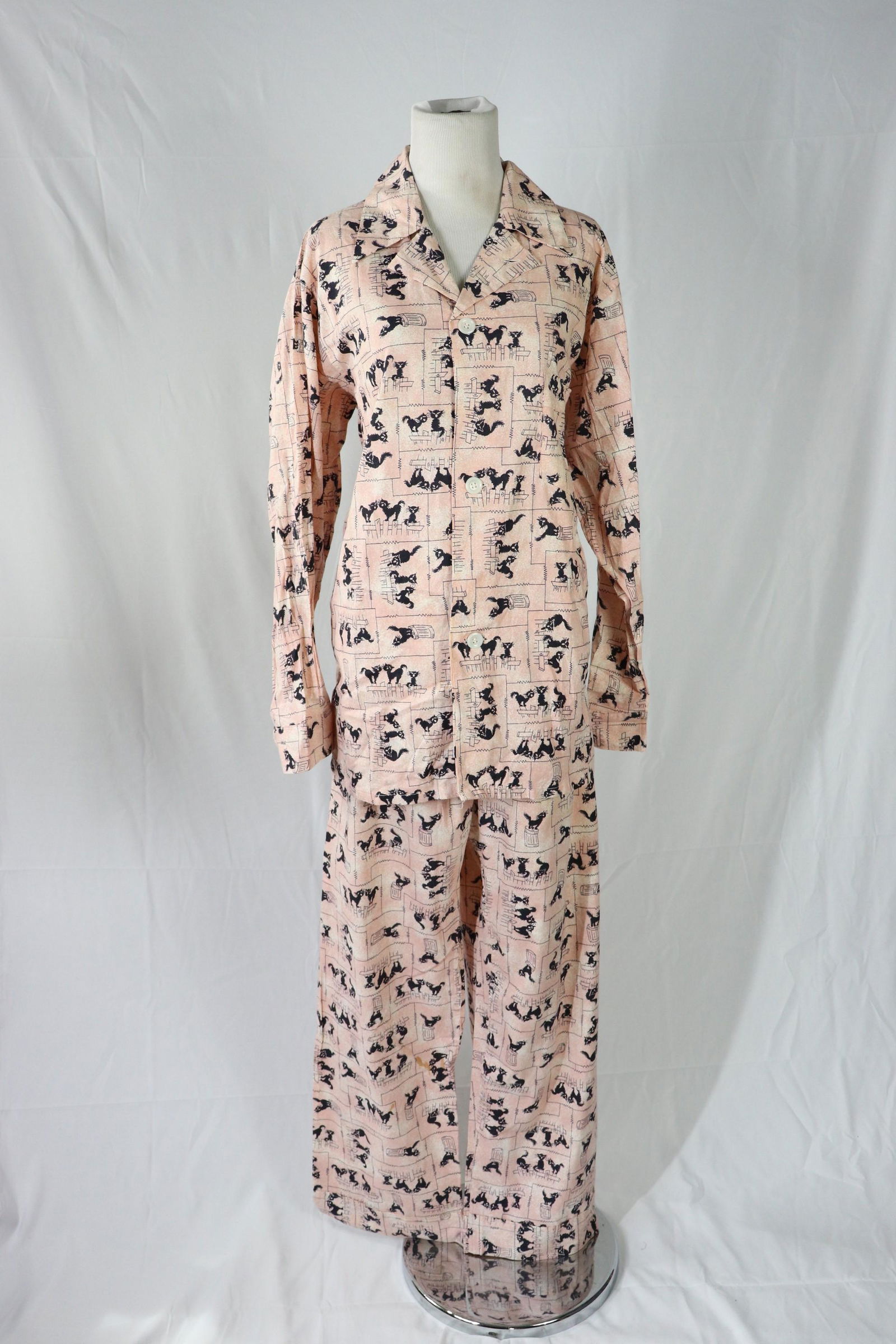 Vintage 1950's Men's Cotton Cat Print Pajama's by BRENT (1 of 20)