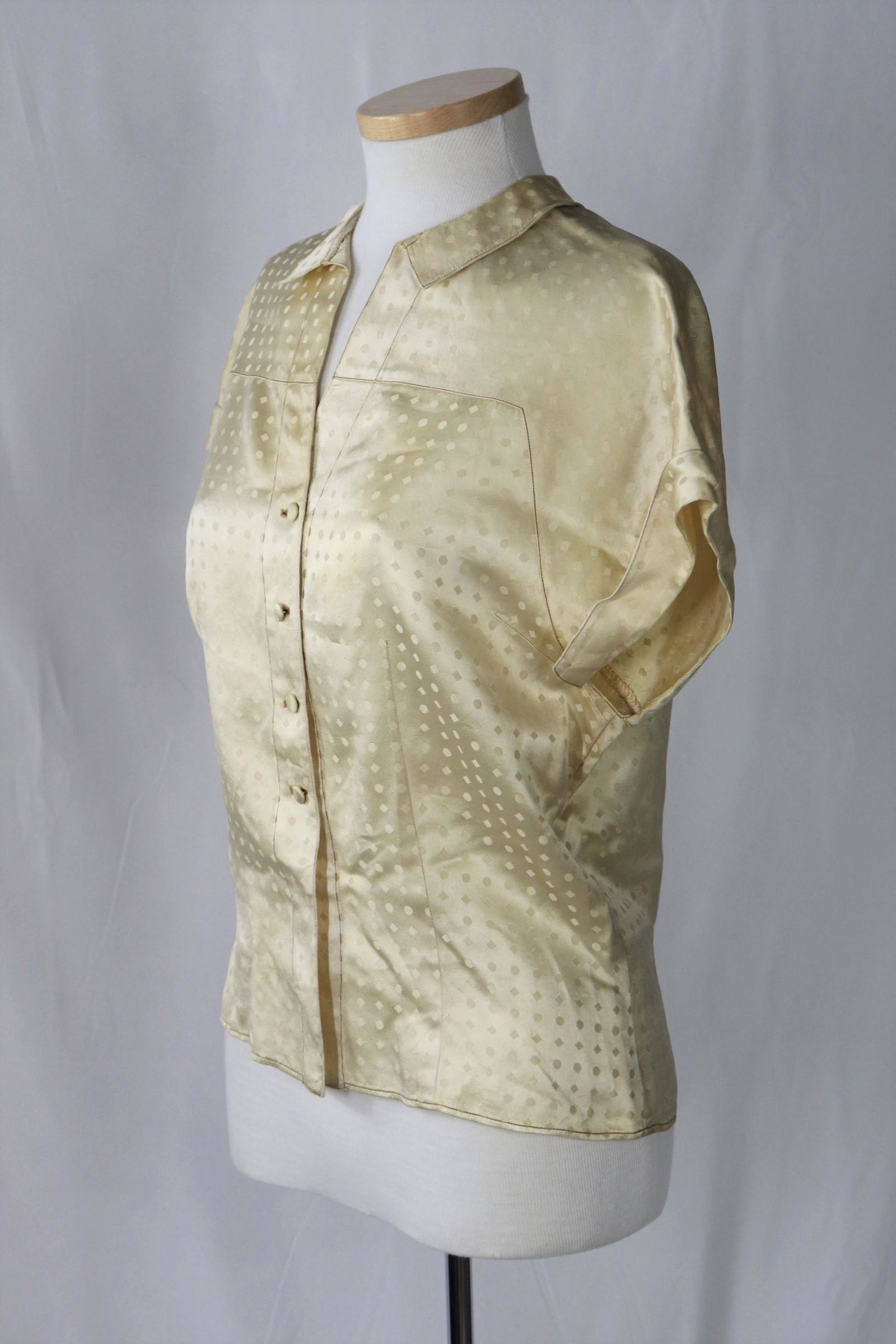 Vintage 1960's Silk Short Sleeve Blouse: cuffed cap sleeves, small collar, button front, short fitted blouse, approx. 36 bust, needs seam repair by under arm, small black spot at back, see photo's