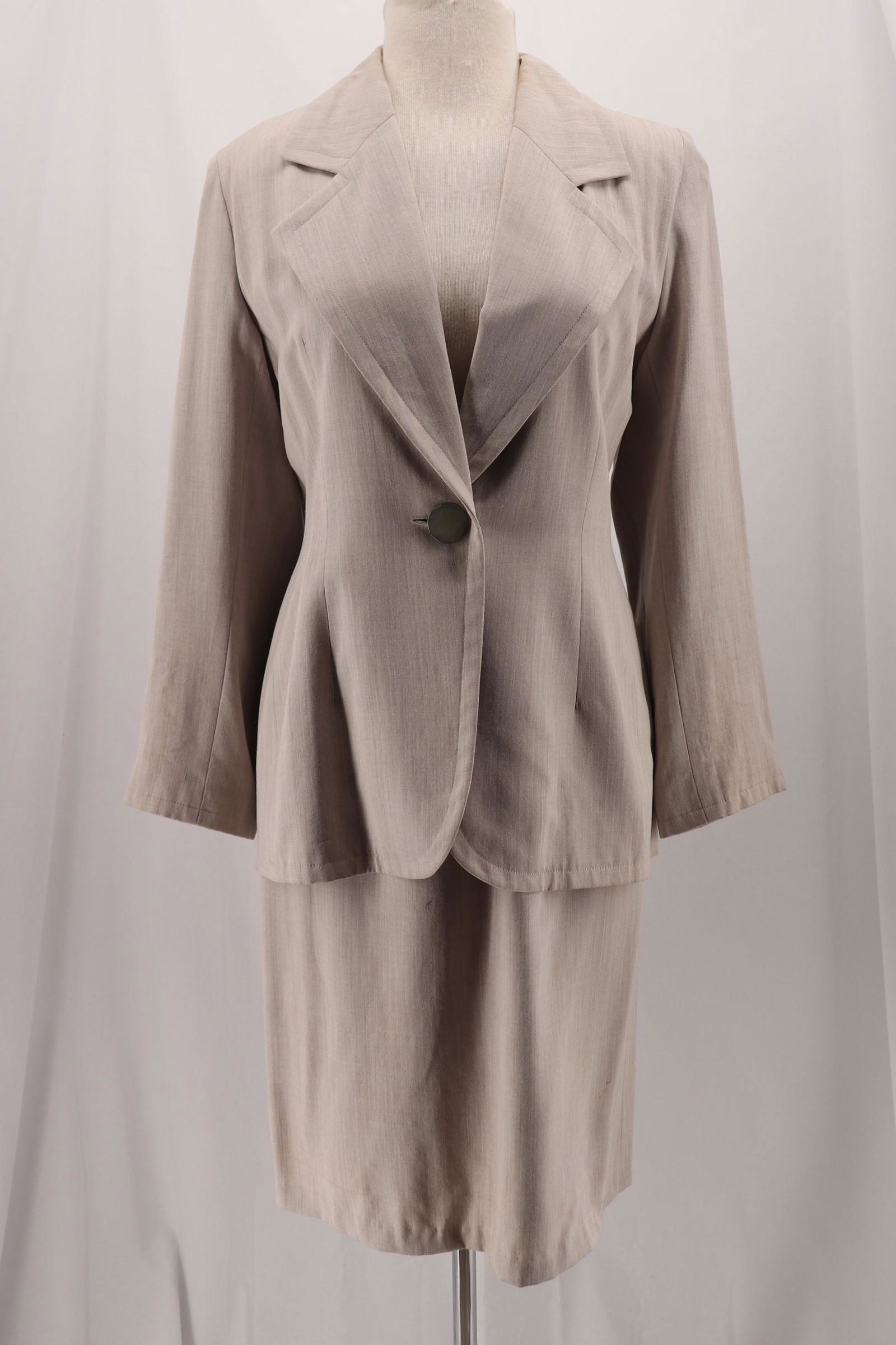 Vintage 1980/90's Couture Givenchy Skirt & Jacket Set (1 of 20)