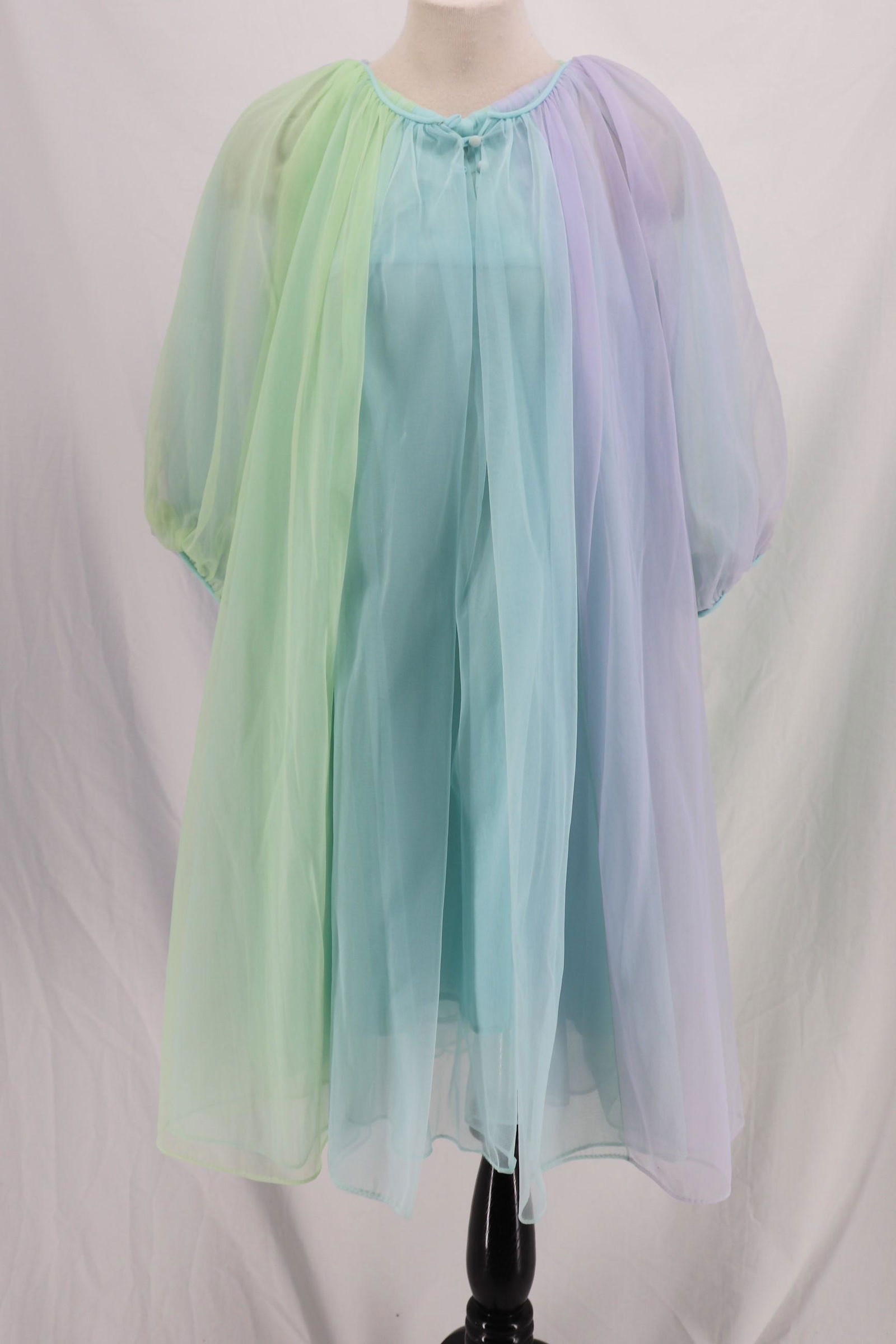 Vintage 1950's CHEVETTE Nylon 2 Piece Peignoir Set (1 of 18)