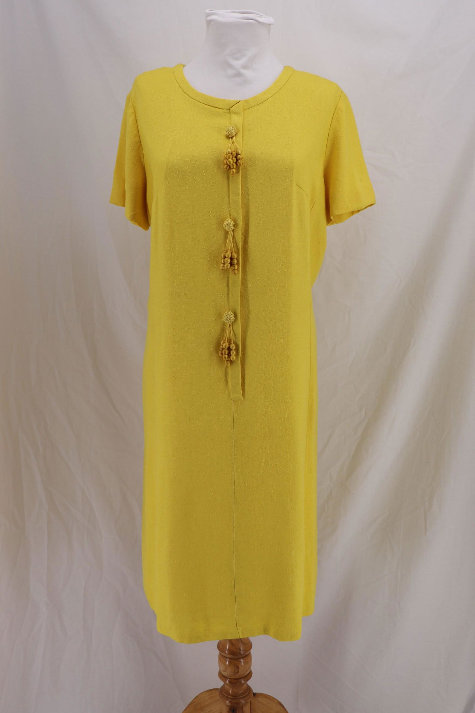 Vintage 1960's LESLIE FAY Cotton Shift, Yellow with (1 of 13)