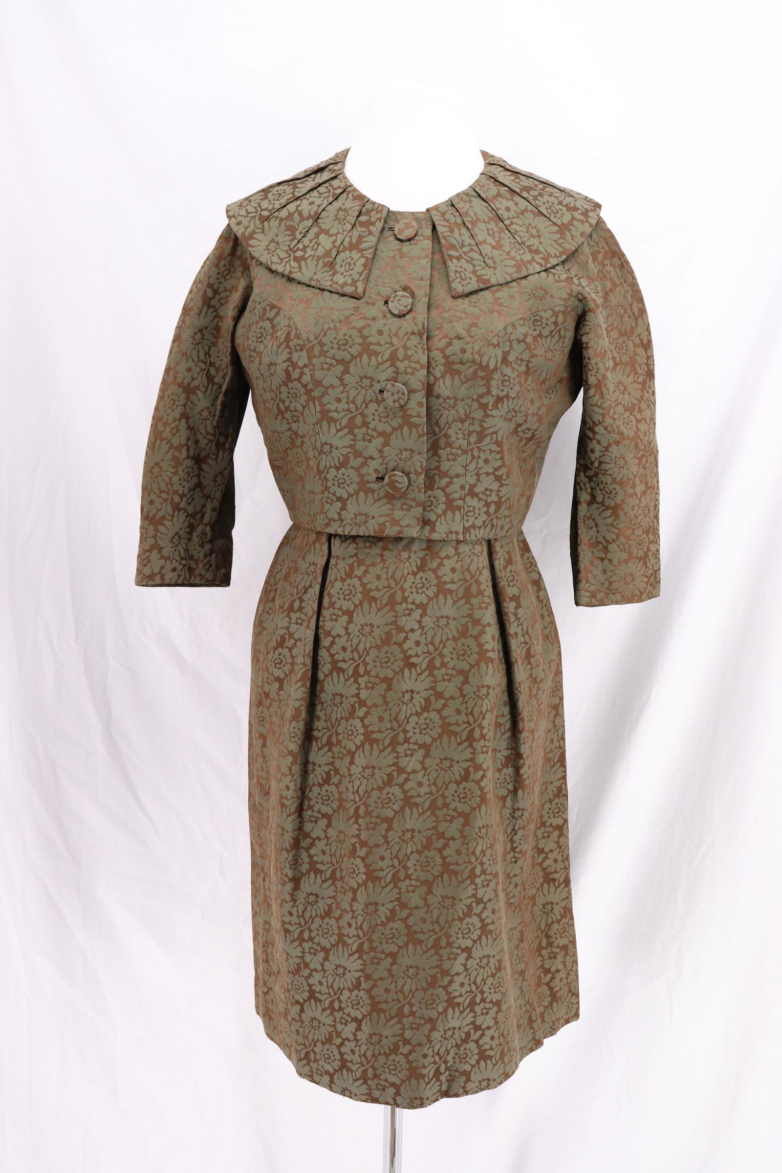 Leslie 2025 fay dresses