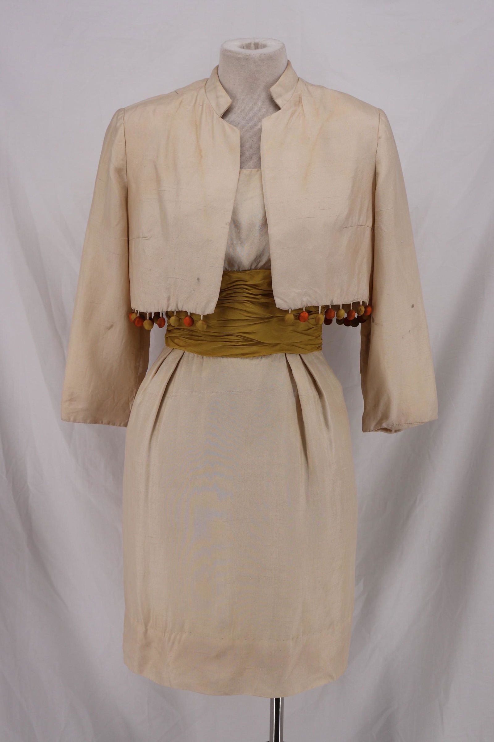 Vintage 1960's 2 Piece Bolero Jacket & Dress (1 of 20)
