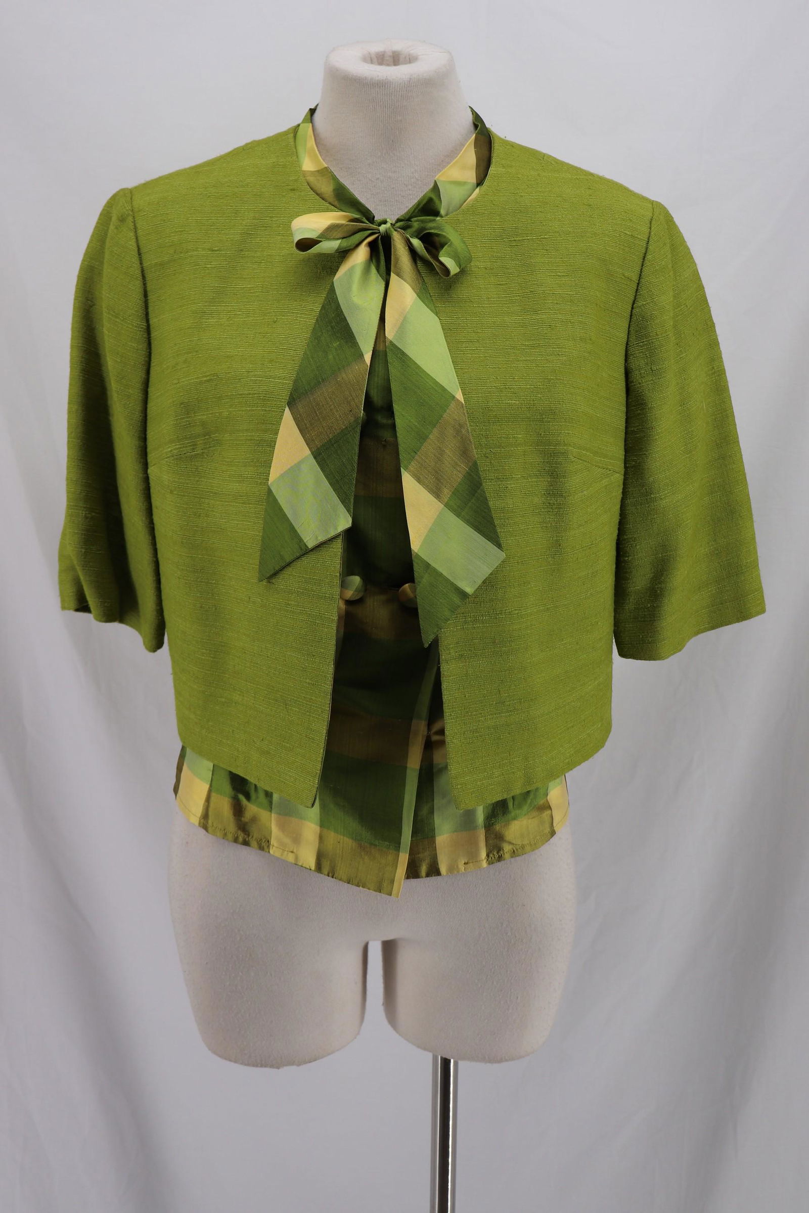 Vintage 1960's ROYAL LYNNE, Silk Blouse & Jacket (1 of 15)