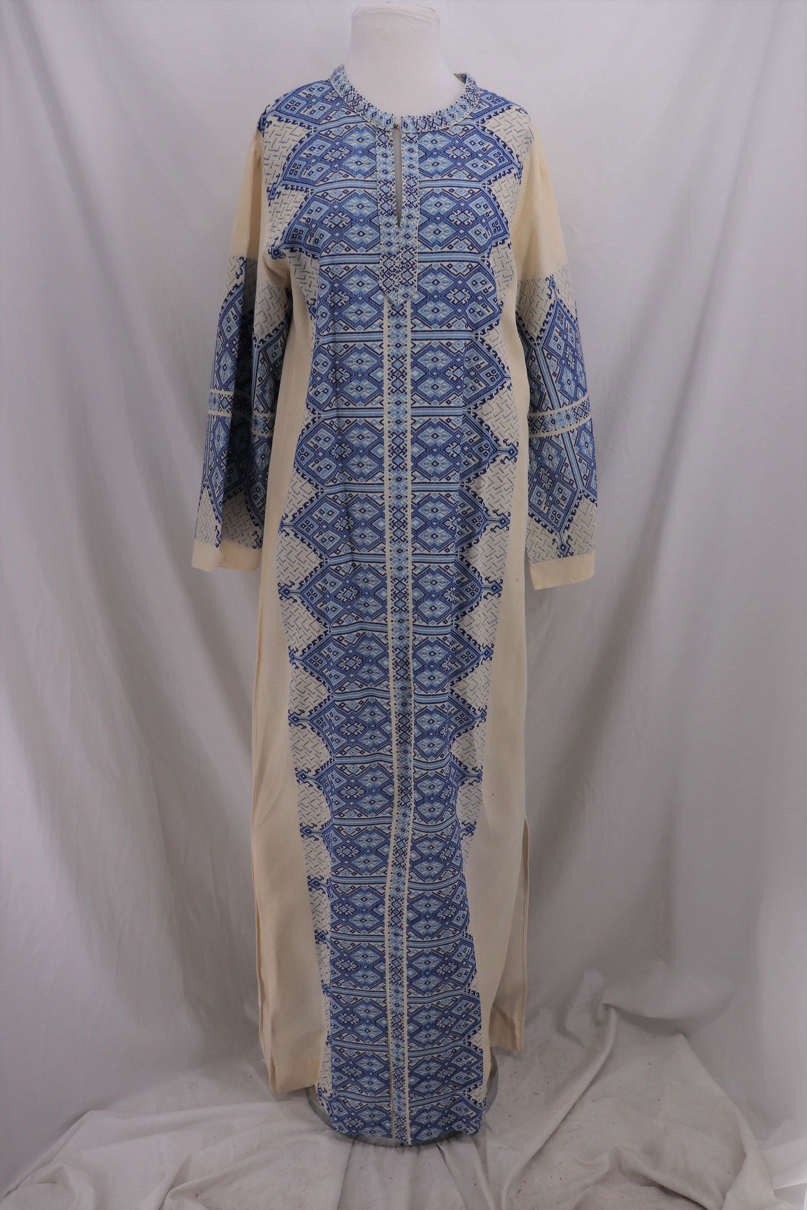 Vintage 1970's MANOUZAKIS Cotton Embroidered Caftan (1 of 13)