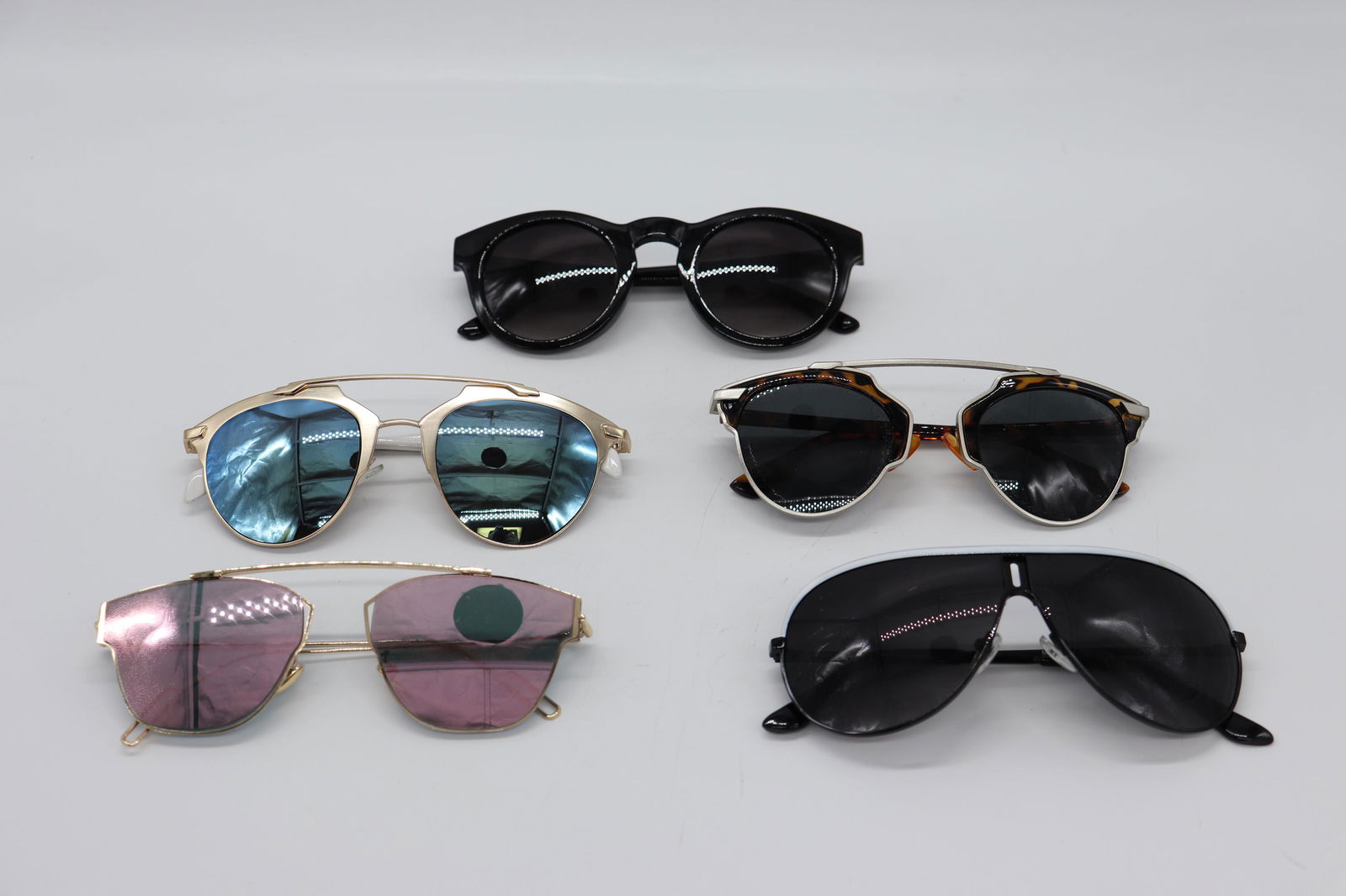 Lot of 5 Pair Vintage Sun Glasses (1 of 11)