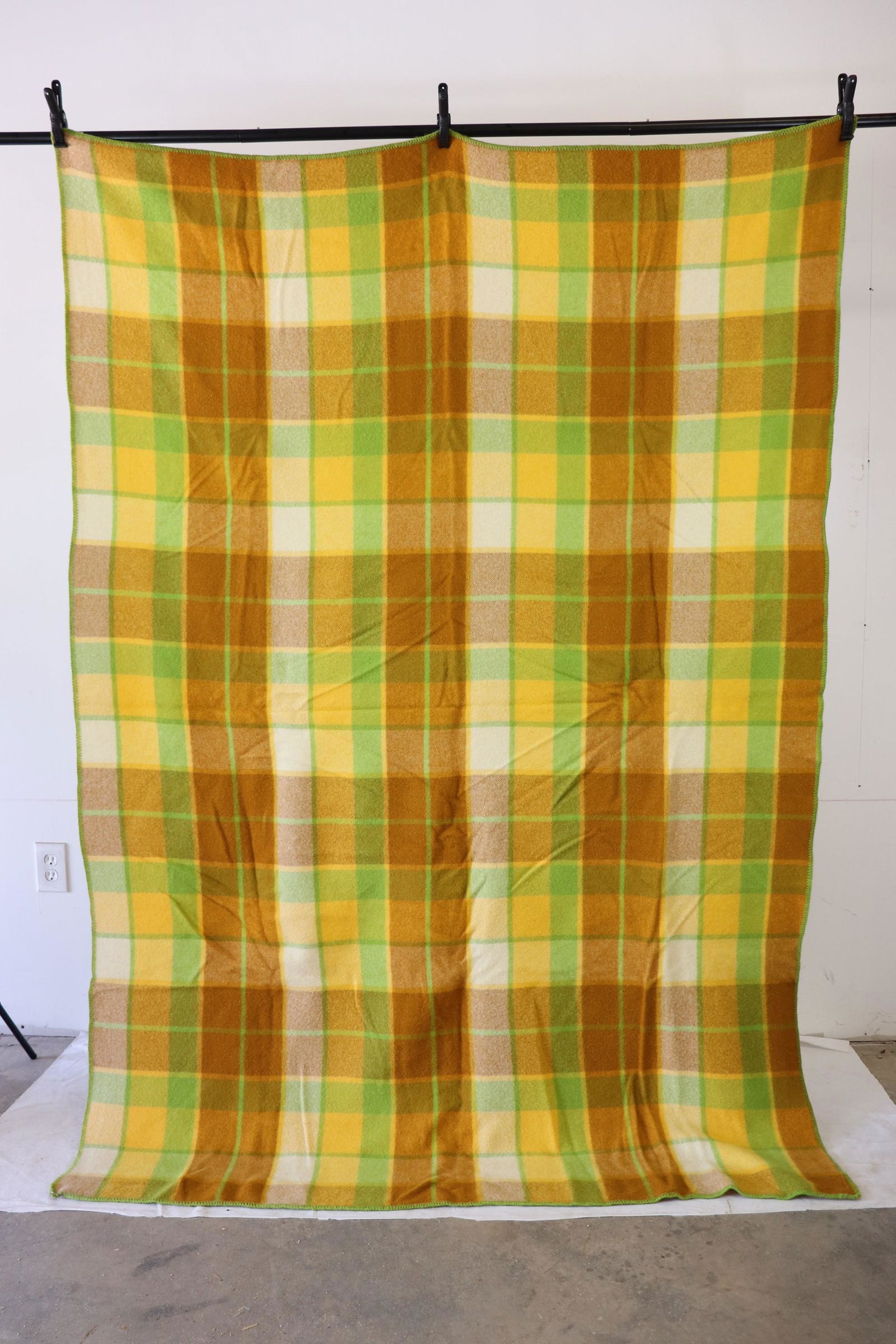 Vintage Plaid Wool Blanket (1 of 7)