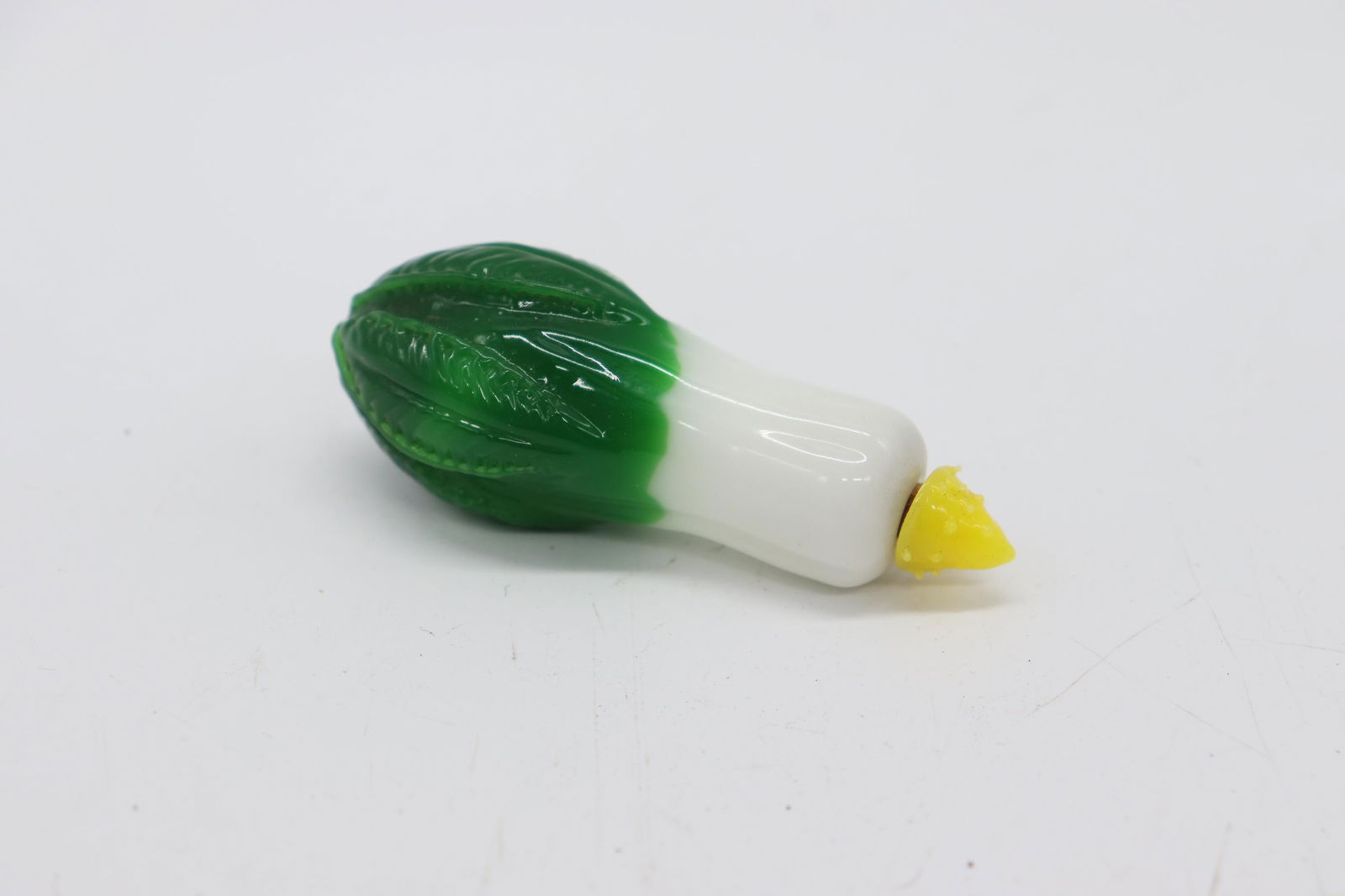 Vintage Glass Lotus Flower Bud Snuff Bottle (1 of 3)