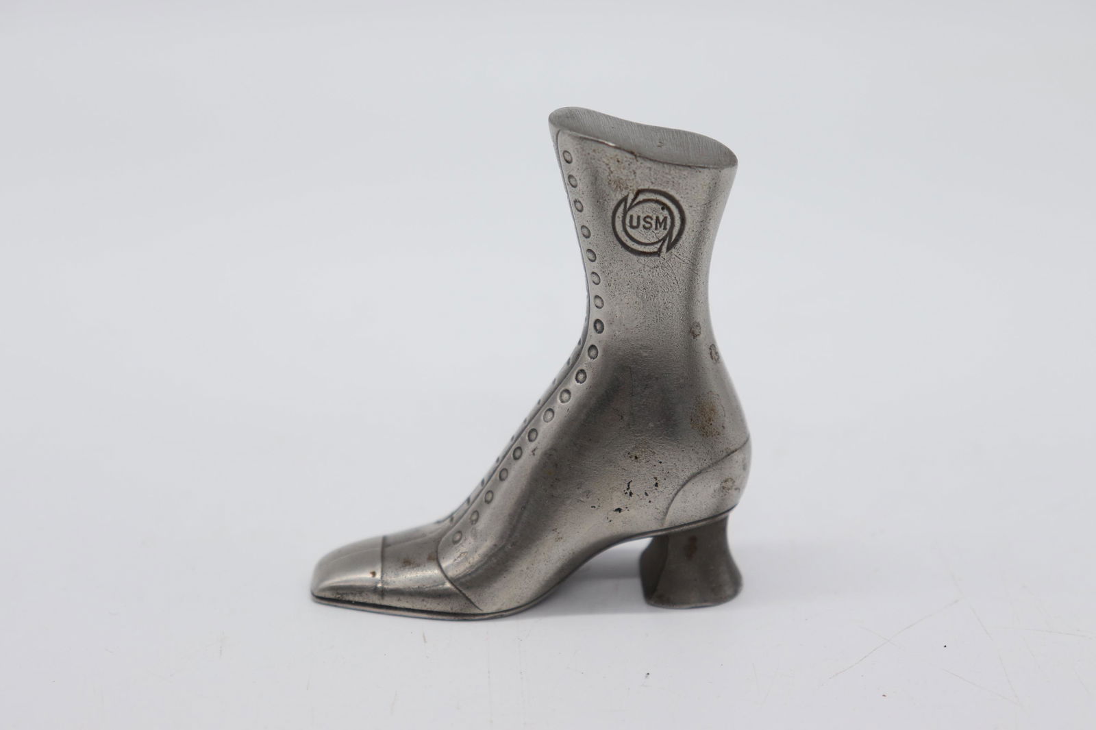 Rare Antique "United Shoe Machinery" Boot Paper Weight (1 of 6)