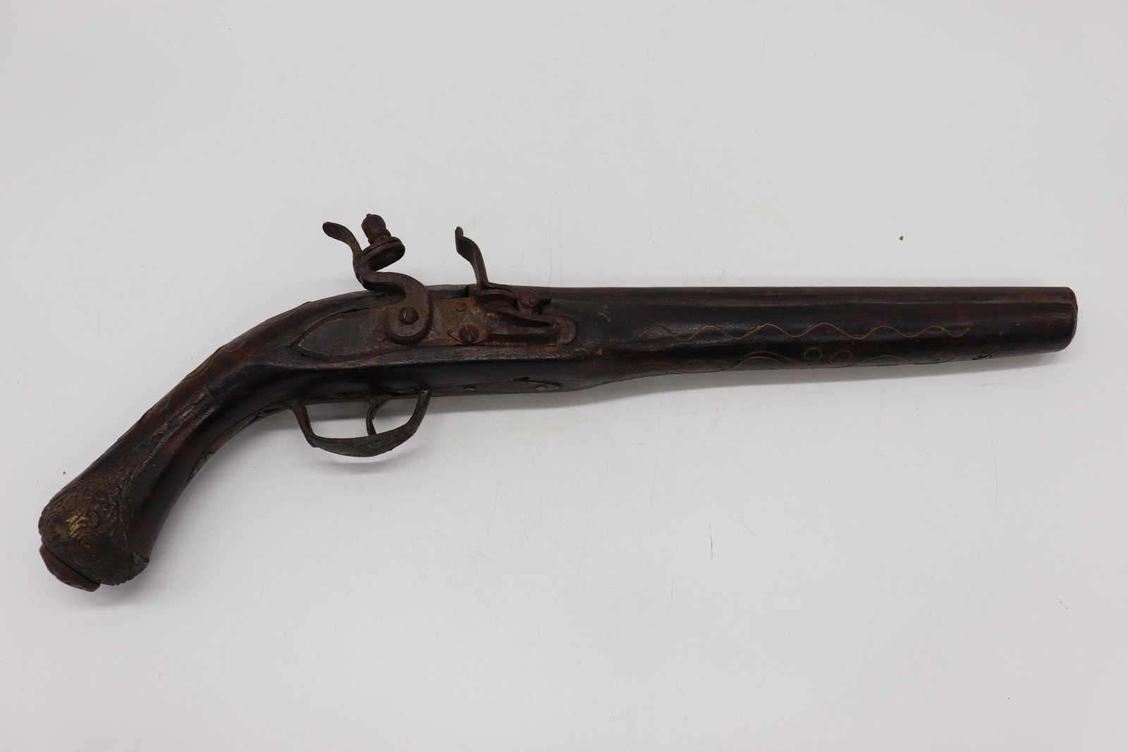 Flint Lock Pistol: flint lock pistol, not working, great wall piece