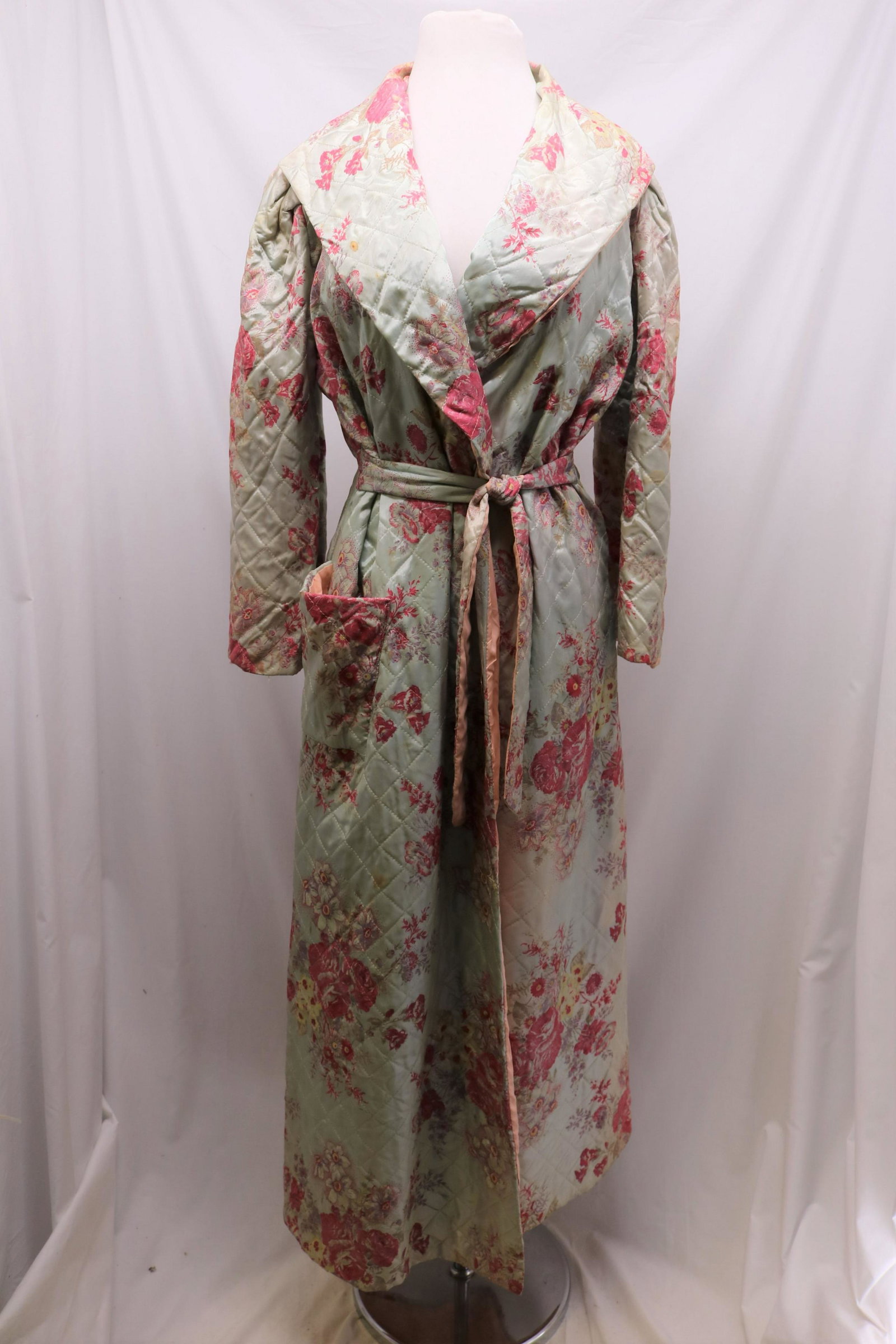 Vintage 1940's Quilted Satin Robe: long pouf sleeves, wrap style with large collar, full length, attached belt, some stains, see photo's, approx. 40 bust, 30 waist