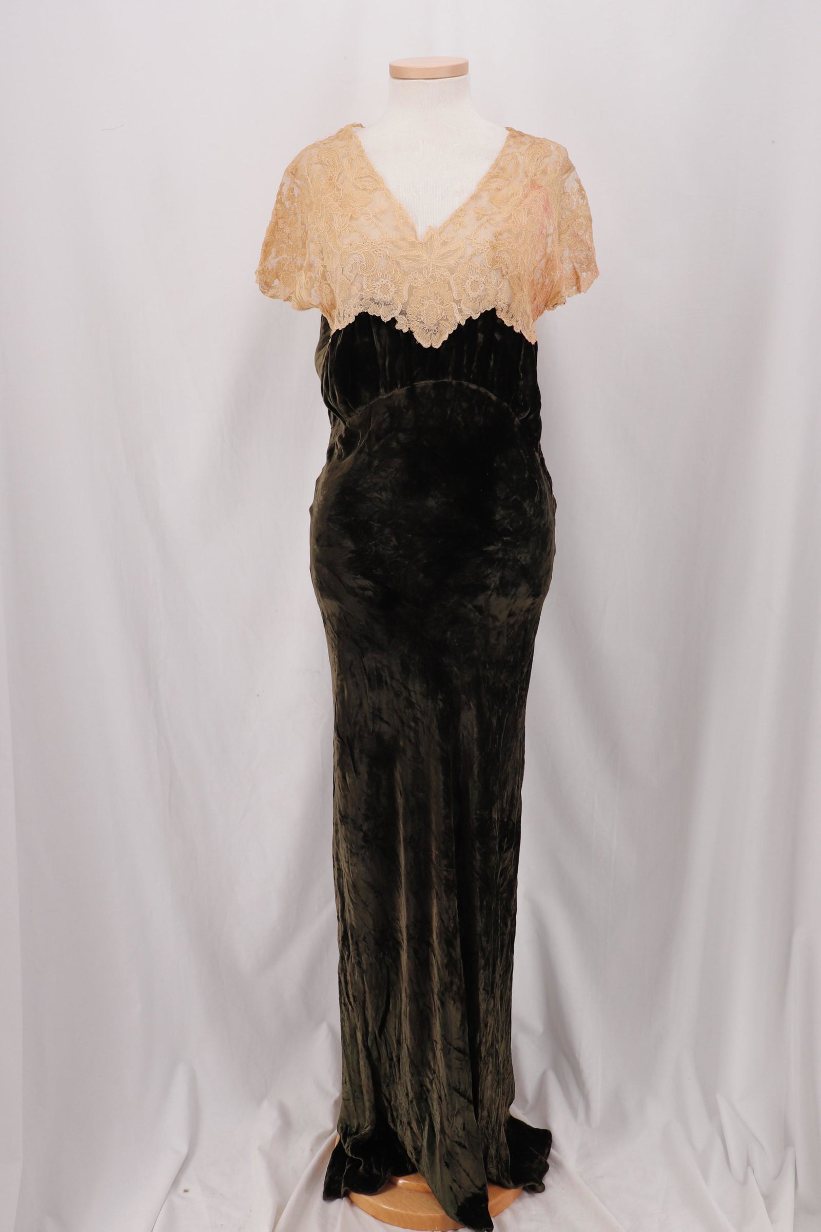 Vintage 1930's Bias Cut Lace & Green Velvet Gown: cap sleeves, high V-neck, lace bodice, gathered under bust, long slinky skirt, snaps at side, approx. 34 bust 28 waist, pink staining, see photo's