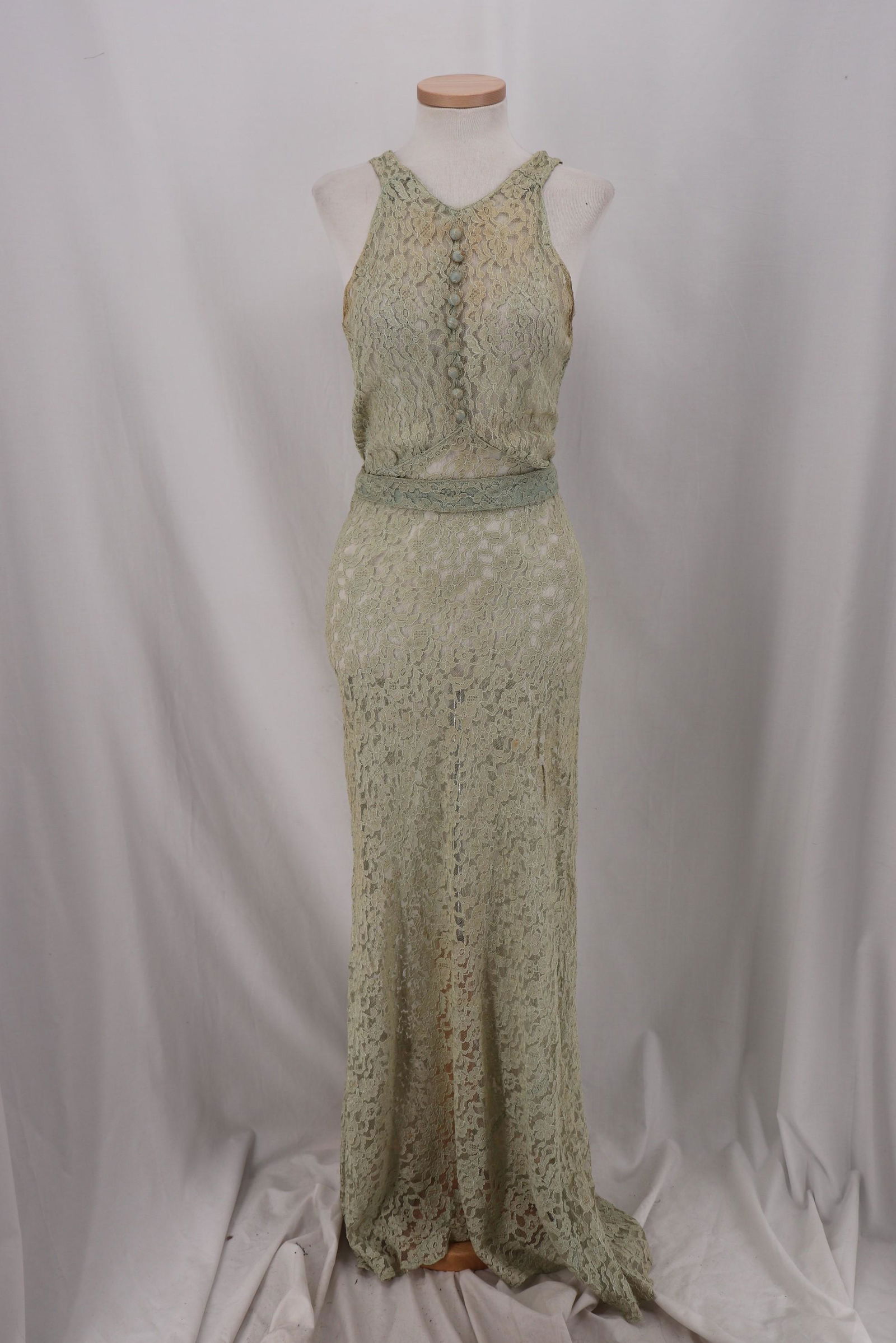 Vintage 1930's Green Lace Bias Cut Gown (1 of 10)