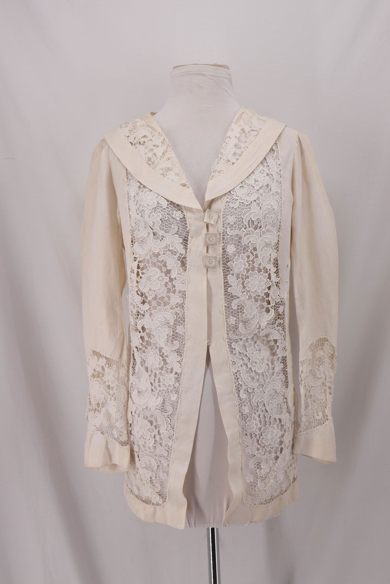 Vintage 1910 Lace & Linen Ladies Jacket (1 of 9)