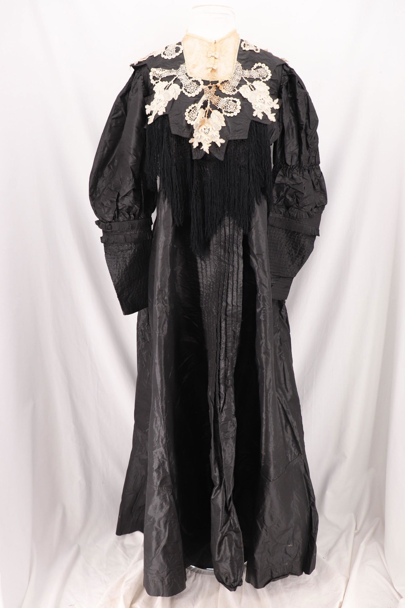 Antique 1800's Black Silk Taffeta & Lace Gown (1 of 18)