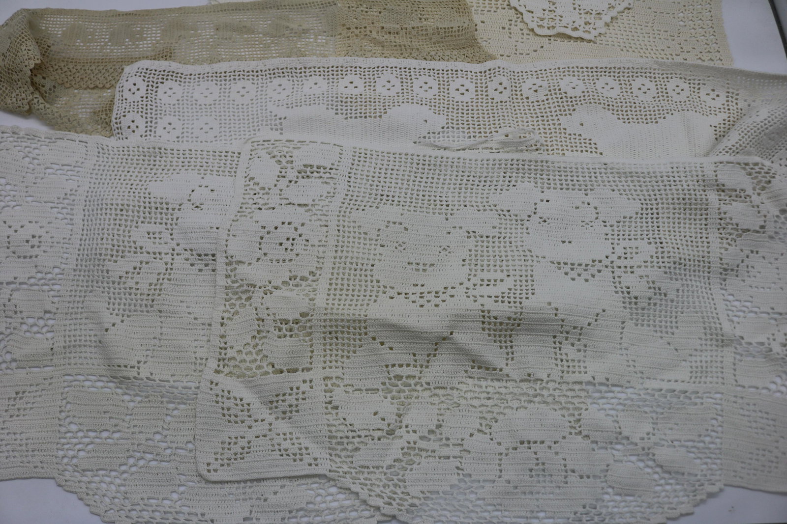 Lot of Vintage Crochet, Dogs, Cats, & Mice: lot of 7 Various Pieces