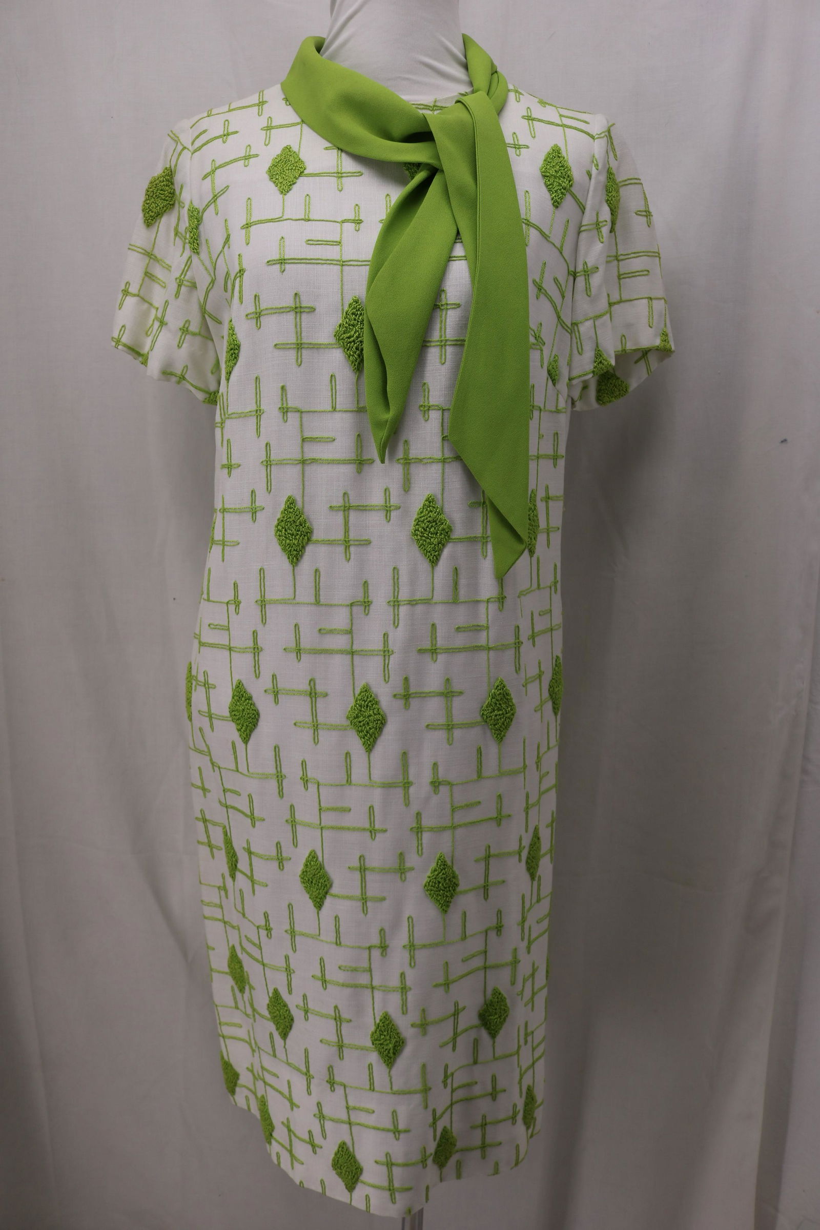 Vintage 1960's Blakely Fashions, Linen Shift (1 of 6)