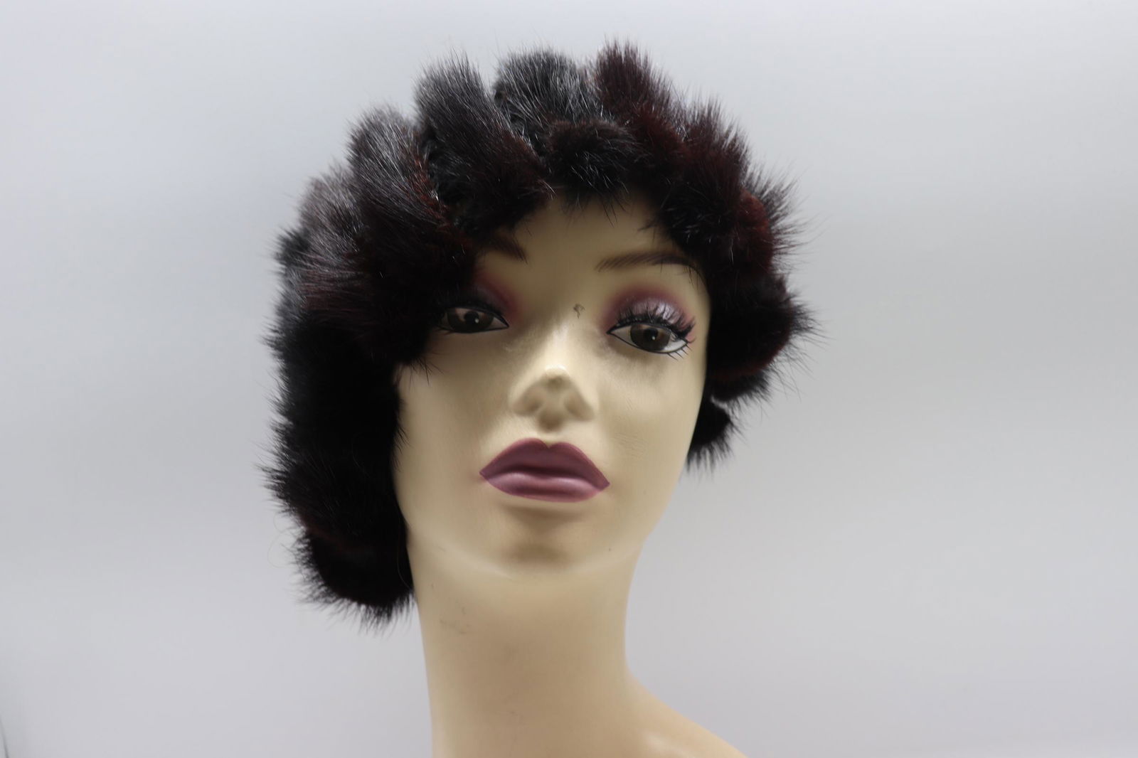 Vintage 1950's Ladies Jordan Marsh Knit & Mink Winter (1 of 6)