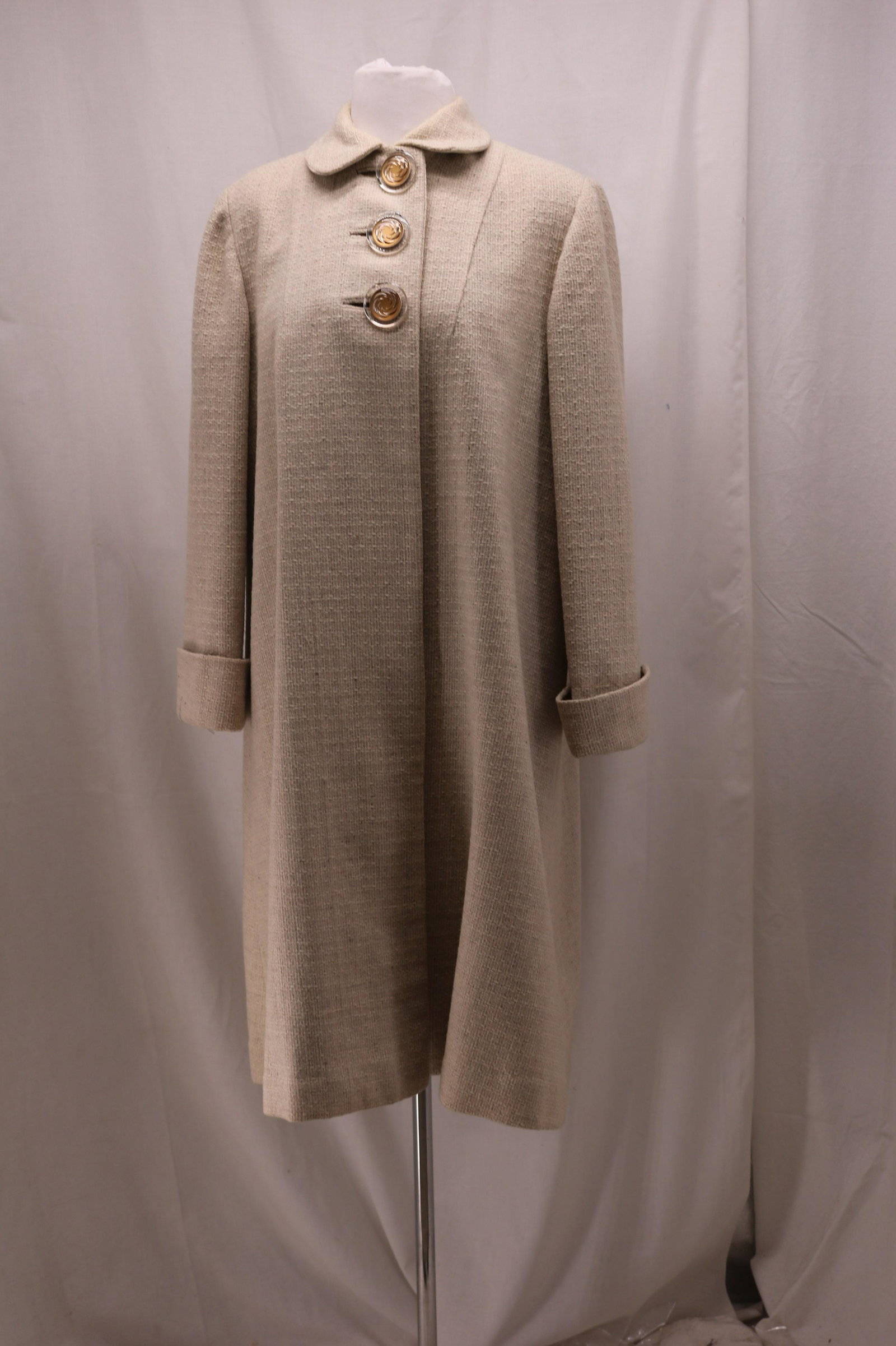 Vintage 1960's Ladies Ivory Wool Coat (1 of 7)
