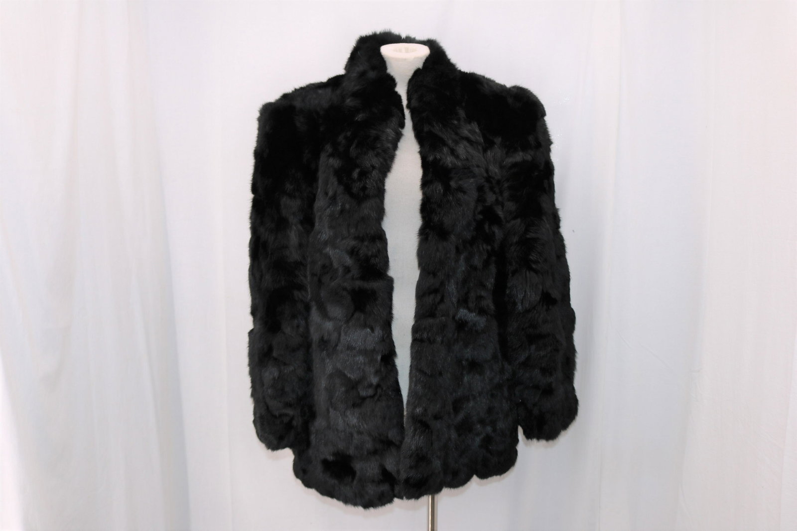 Vintage 1970's Ladies Somerset Furs Black Rabbit Fur (1 of 8)