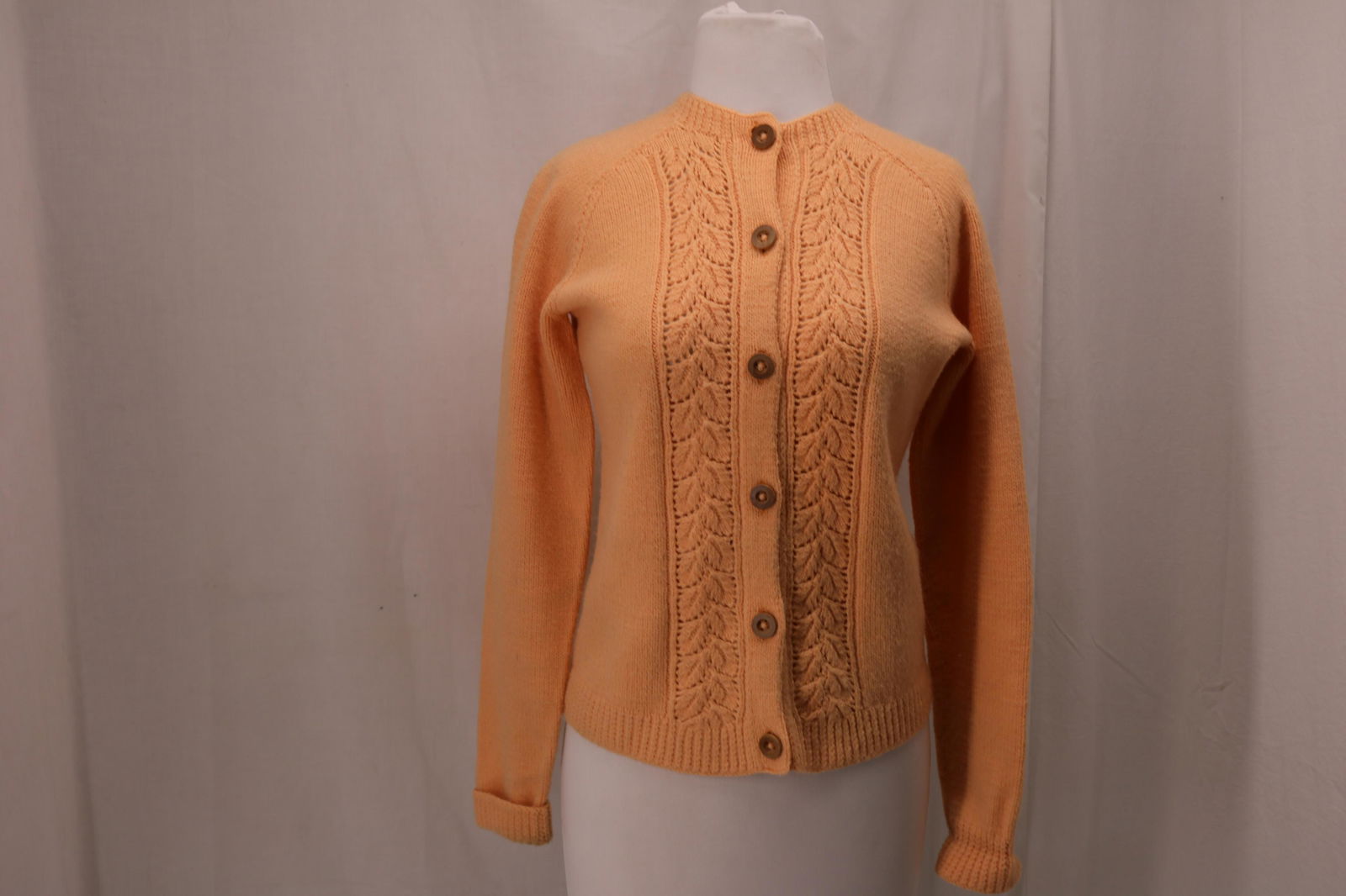Vintage 1950's Ladies Hand-Knitted Peach Wool Blend (1 of 8)