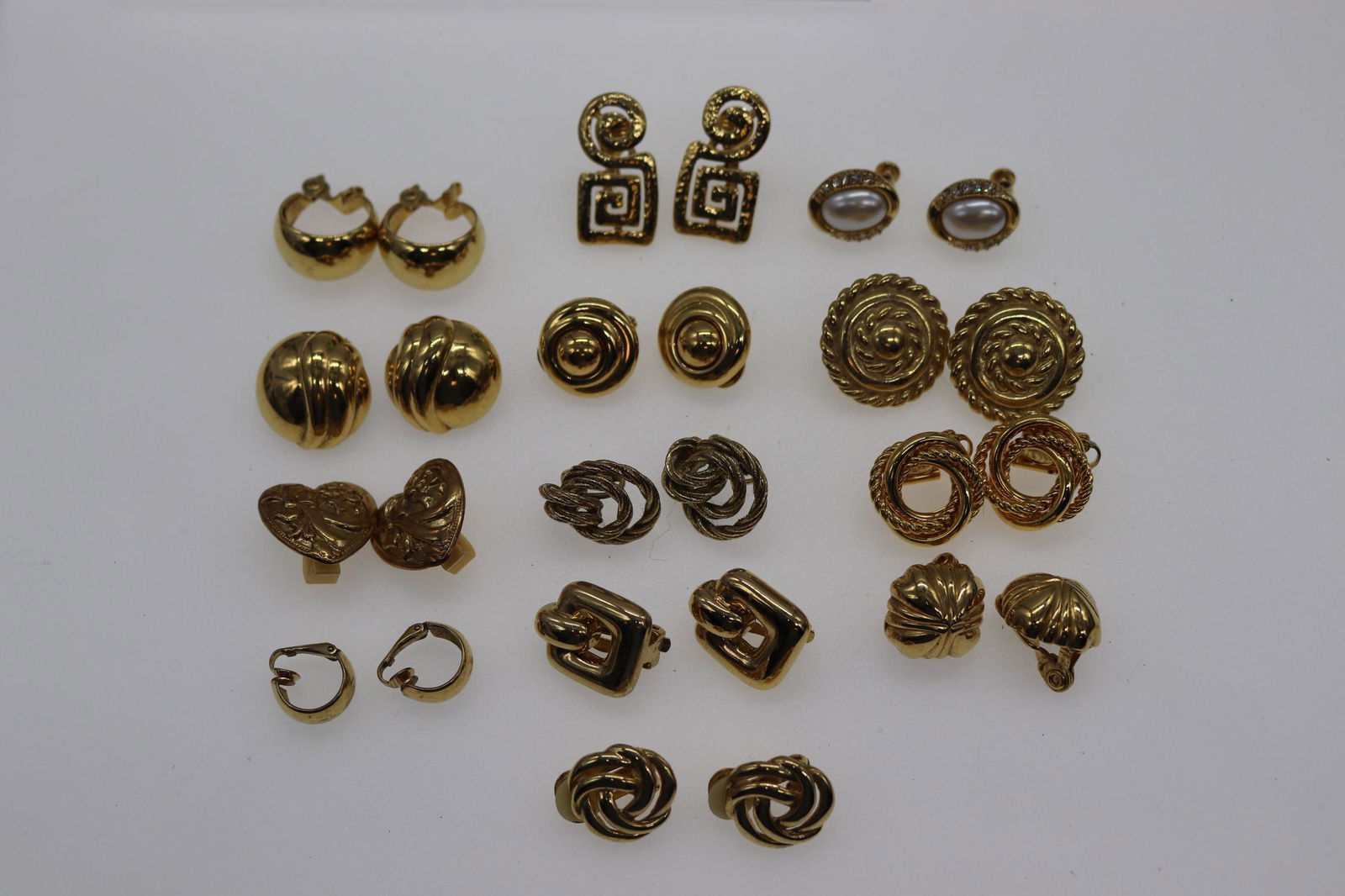 Lot of 13 Pairs of Vintage Gold-Tone Clip-On Earrings (1 of 10)