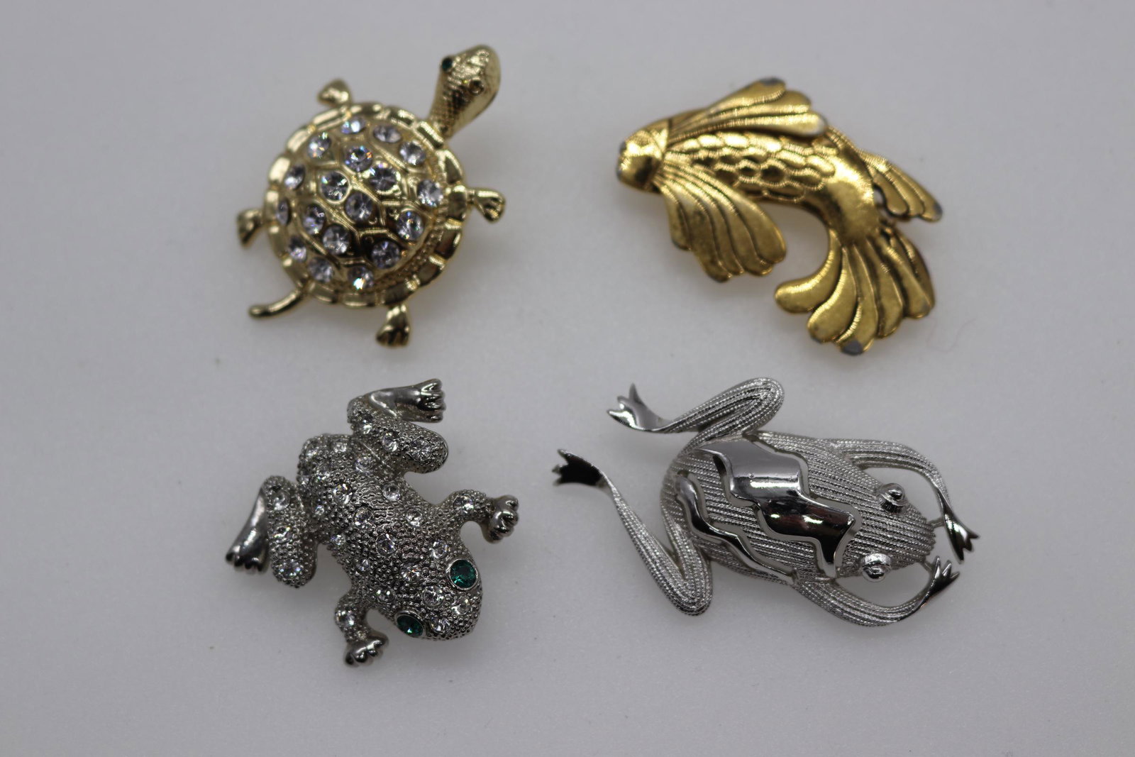 Lot of 4 Vintage Animal Brooches (1 of 9)