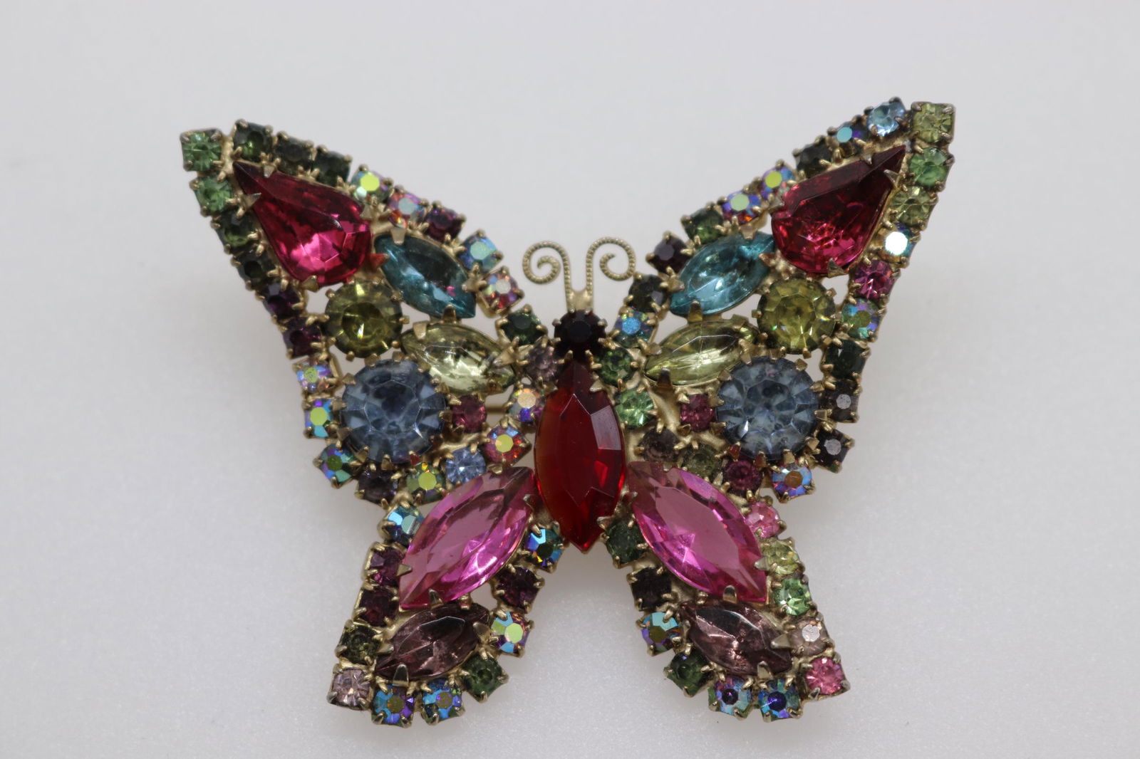 Vintage Signed Weiss Faceted Stone Butterfly Brooch (1 of 4)