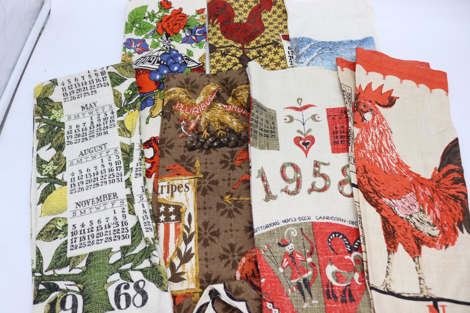 Lot of 9 Vintage Calendar Towels (1 of 8)