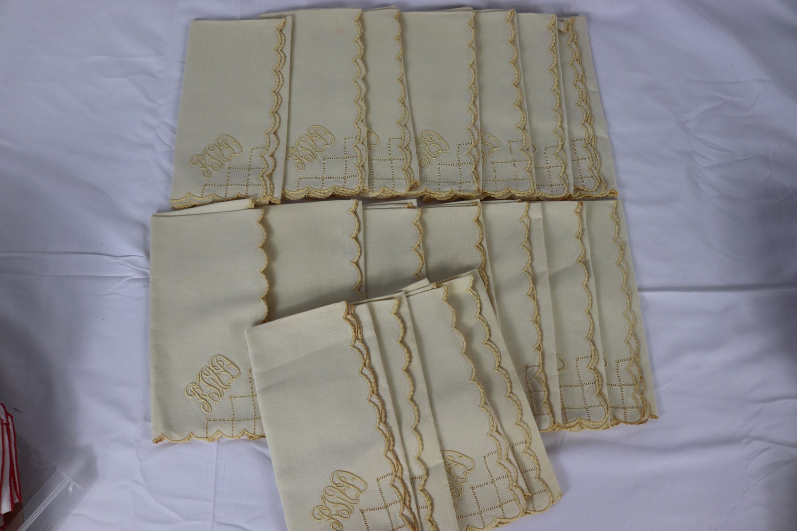 Set of 18 Linen Monogrammed Napkins: Monogrammed RWD, see photos.