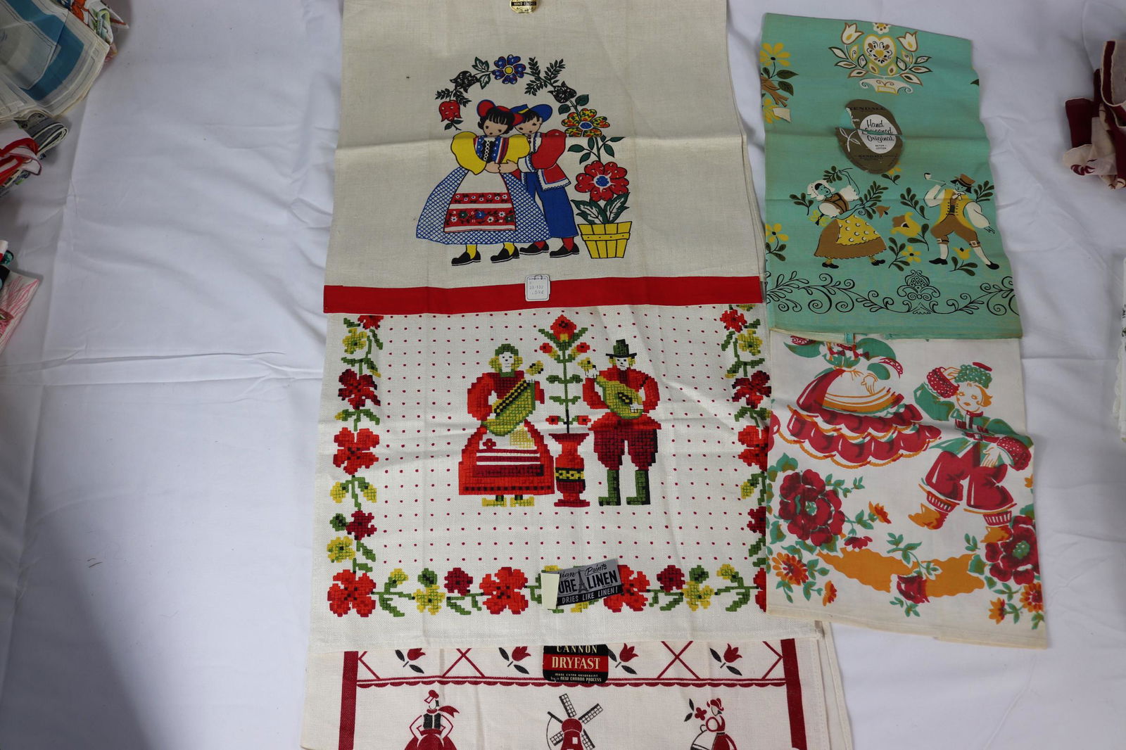 Lot of 5 Vintage Dutch Print Kitchen Towels: old store stock, see photos.