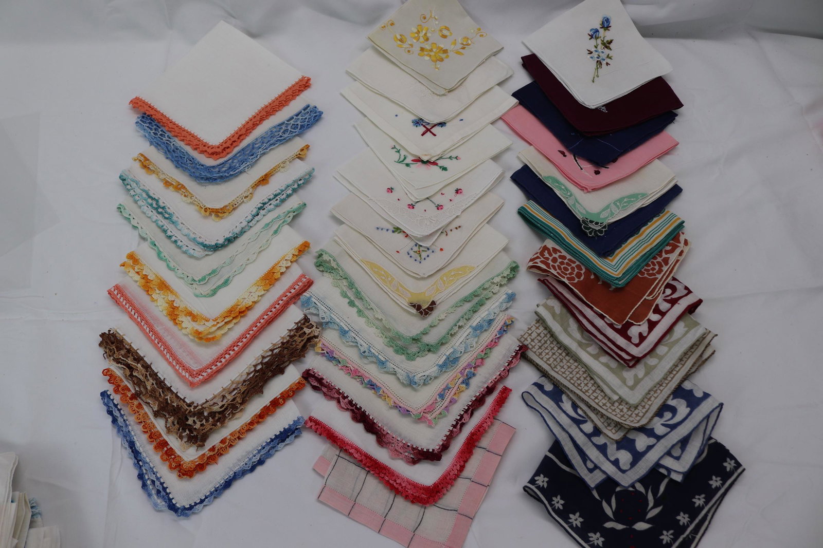 Bag Lot of 35 Hankies: see photos.