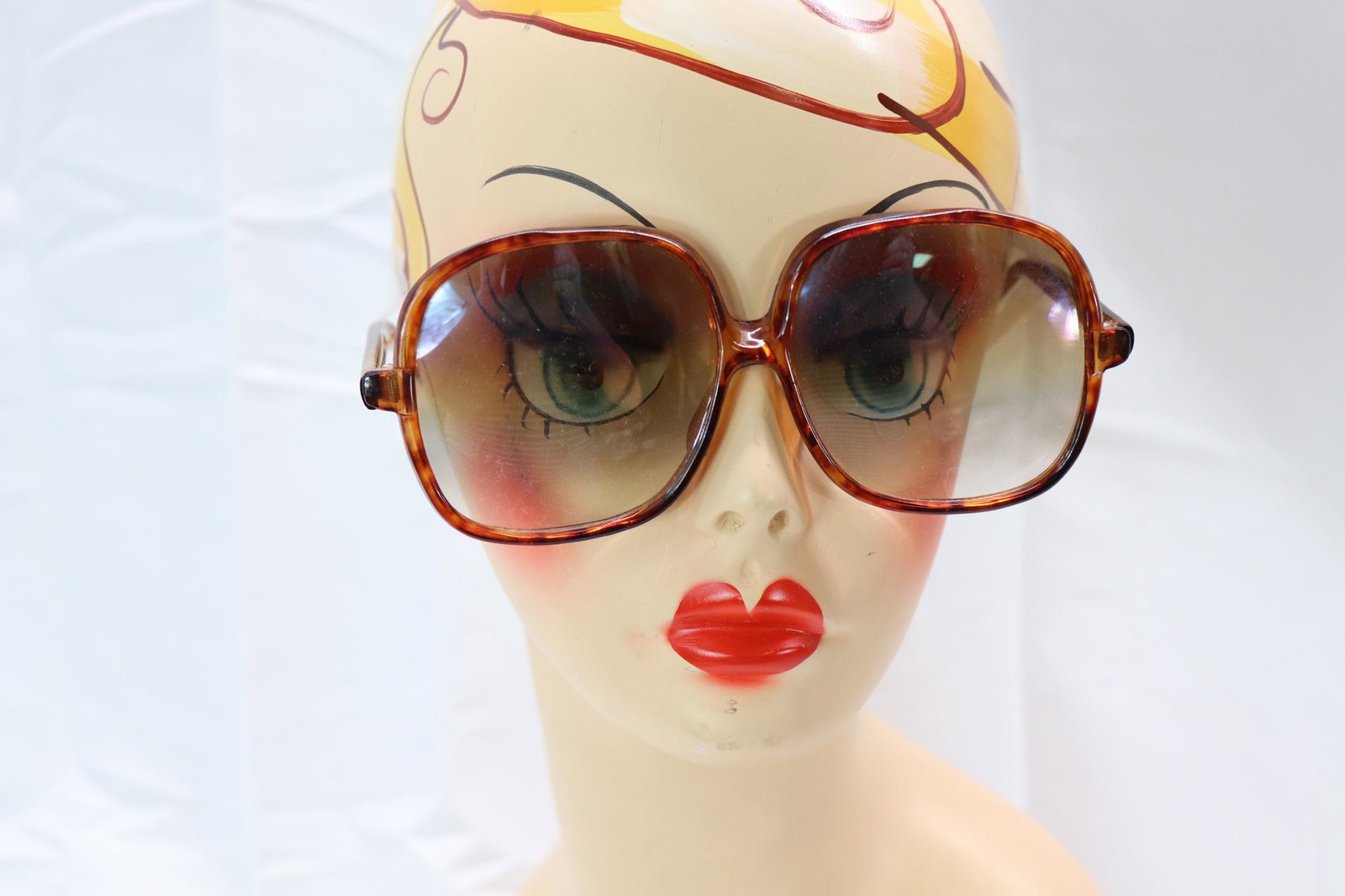 Vintage 1970's Acetate Faux Shell Sunglasses: marked 399 Japan, approx. 6" temple to temple, a few small scratches, see photos.