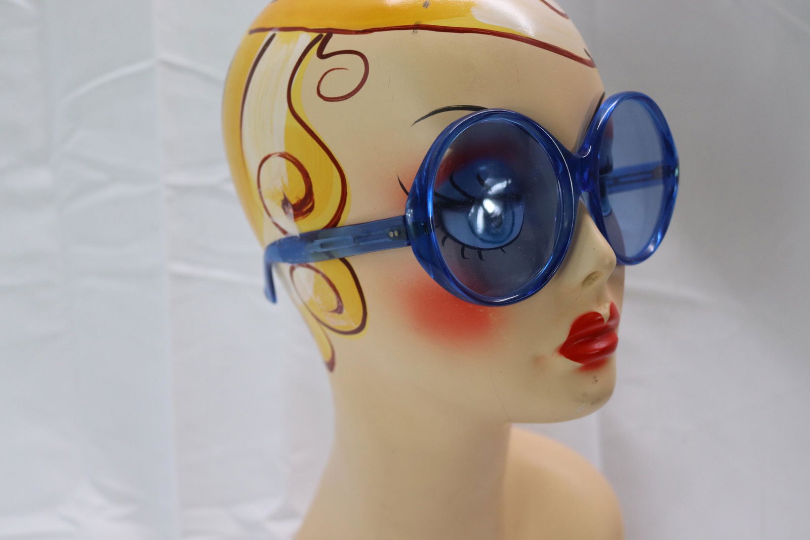 Vintage 1970's Swank Round Blue Lucite Sunglasses (1 of 5)