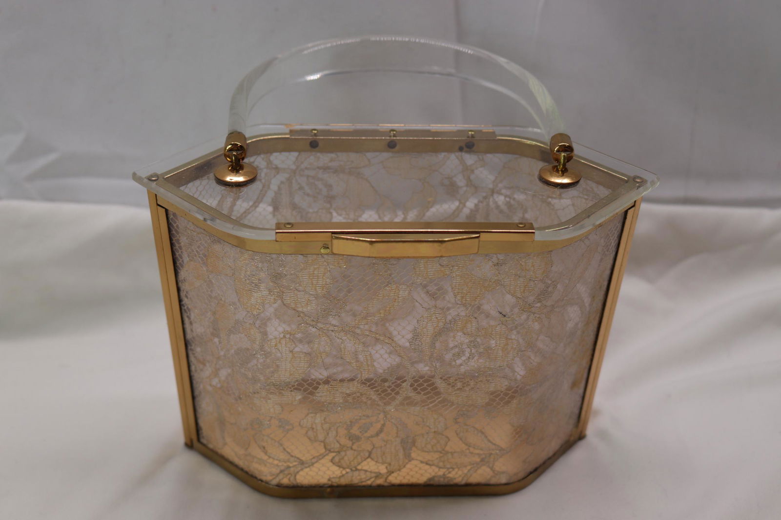 Vtg 1950s Clear Carved Lucite Box Bag – Mint Market