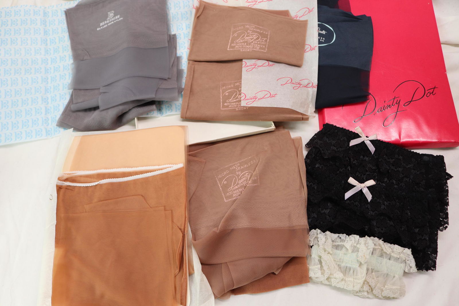 Lot of 7 Pairs of Vintage Old Store Stock Stockings (1 of 9)