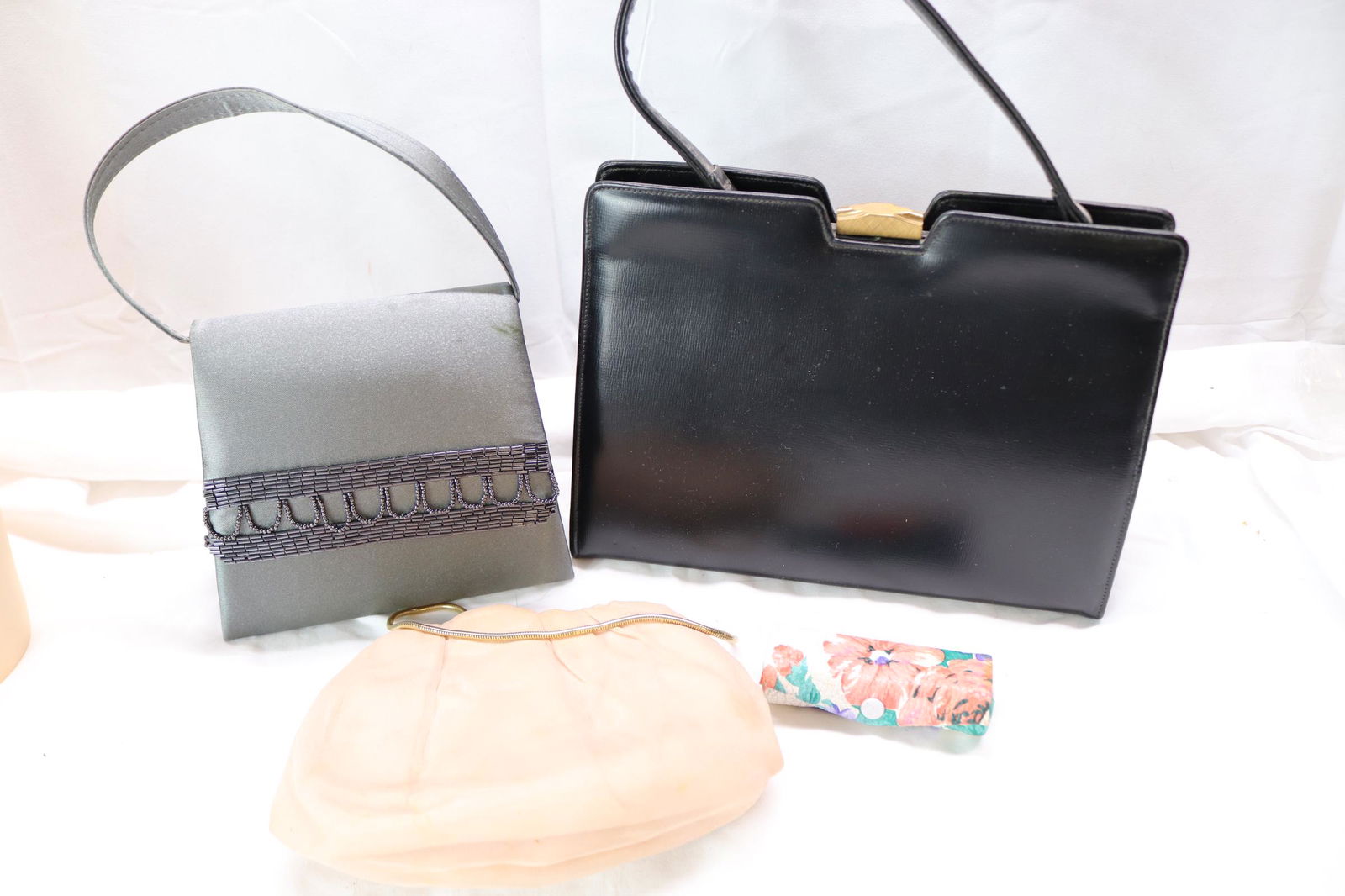 Lot of 3 Vintage Handbags and a Lipstick Case: Ingber, Sasha, Richard Andre Original, and floral lipstick case, see photos.