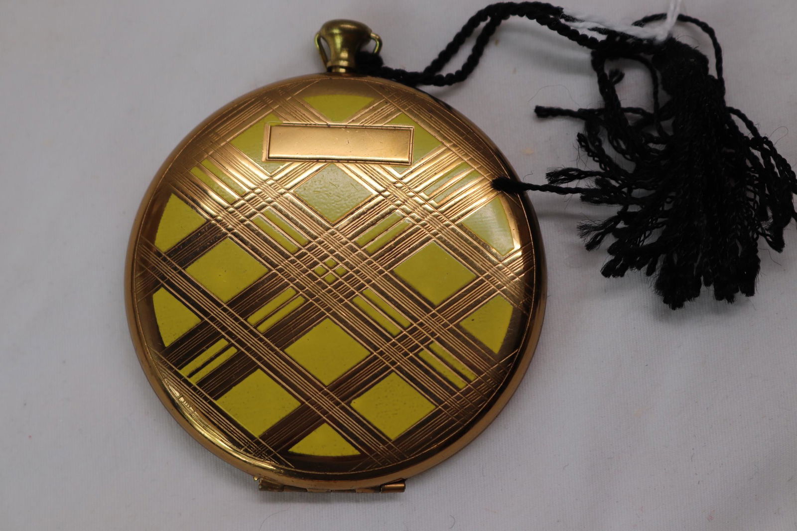 Vintage Pocket Watch-Style Powder Compact (1 of 5)